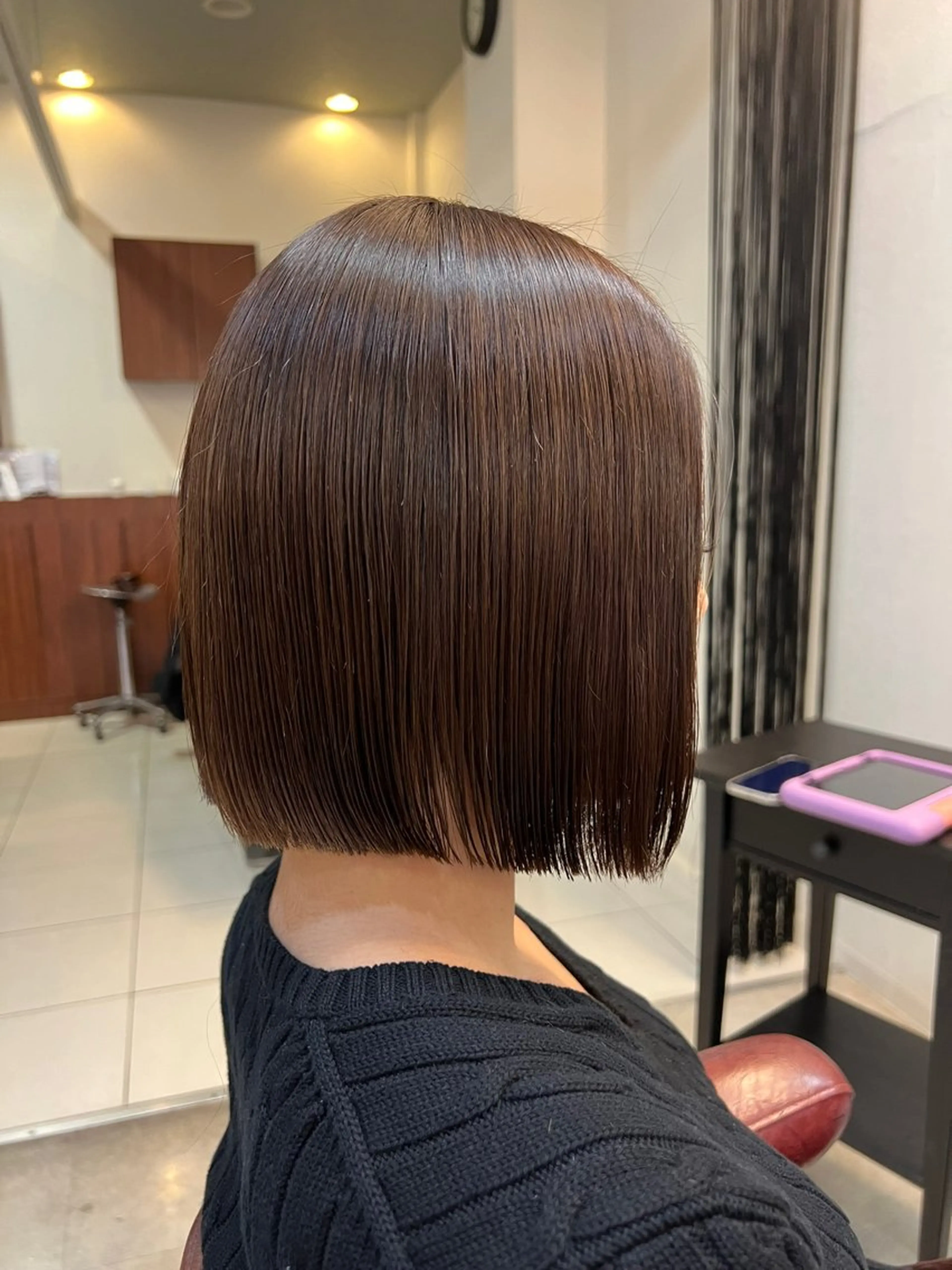 ミディアム ボブ カット ヘアカラー トリートメント 松山 優里のヘアスタイル