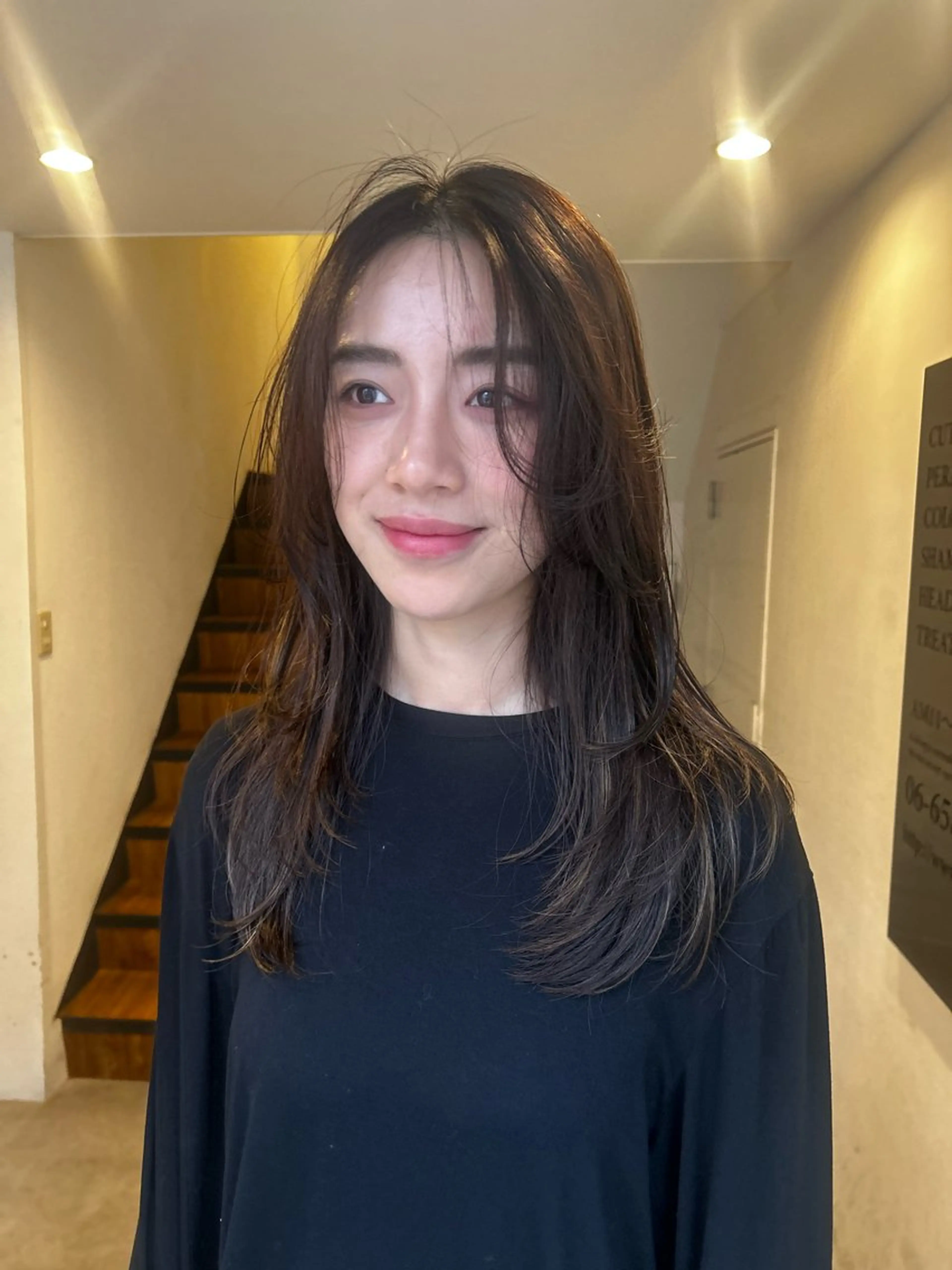 ロング hen所属・心斎橋/レイヤー/ ブリーチ/モエのヘアスタイル