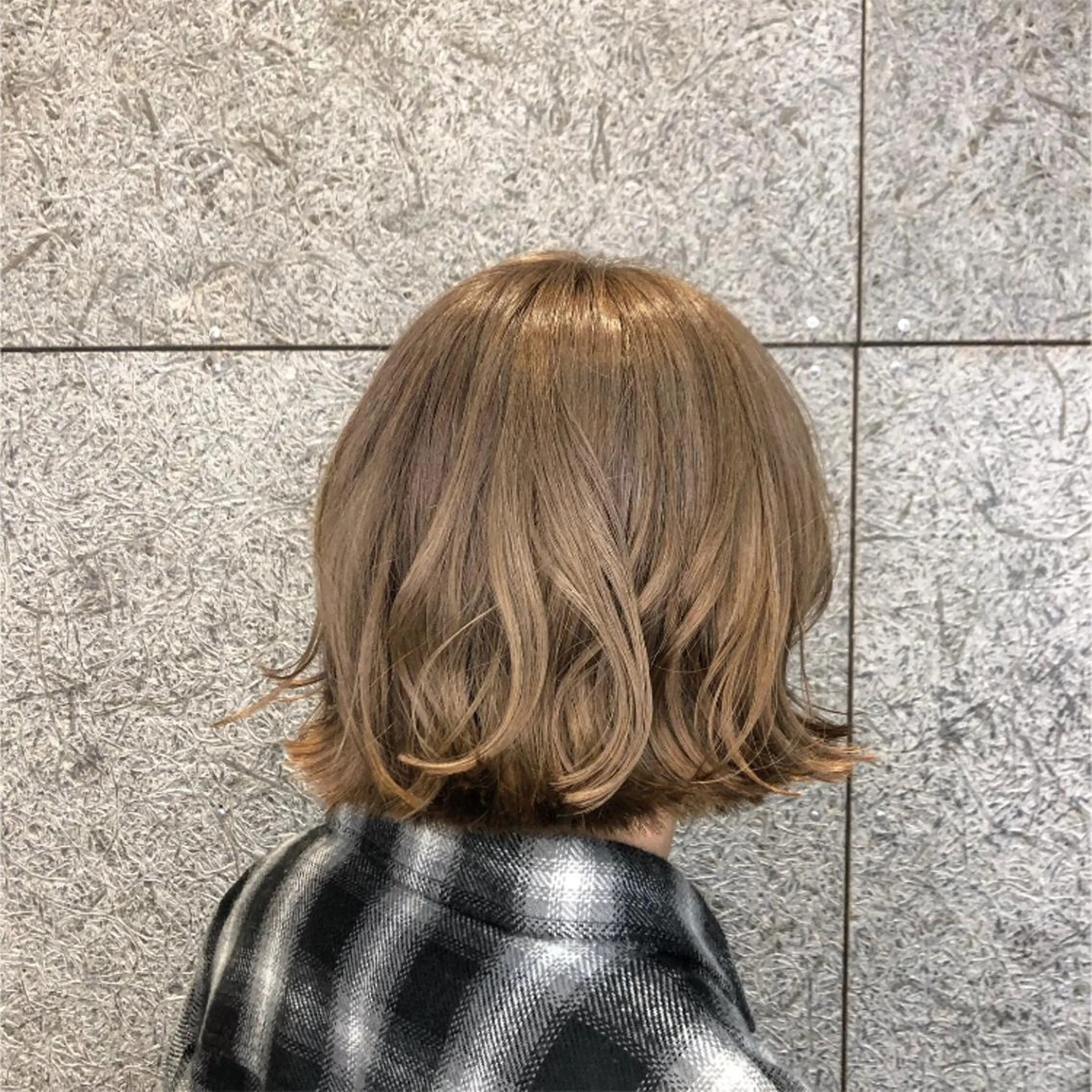 ショート カラー ヘアカラー トリートメント カトウ ユウカのヘアスタイル
