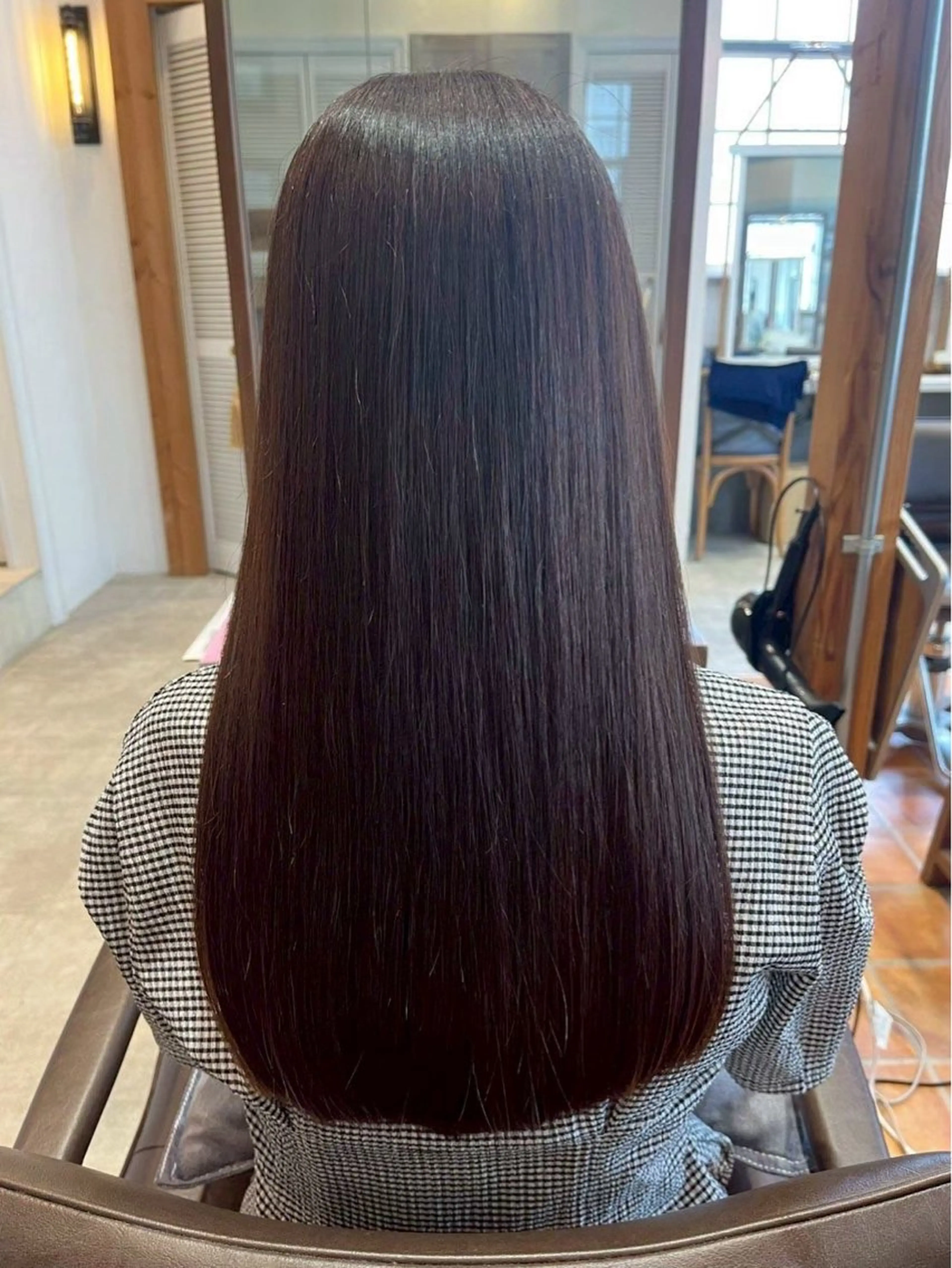 ロング カラー ダブルカラー ハイトーンカラー ボブ 顔周りカット 髪質改善 カット 縮毛矯正 RISE SWELL momoneのヘアスタイル