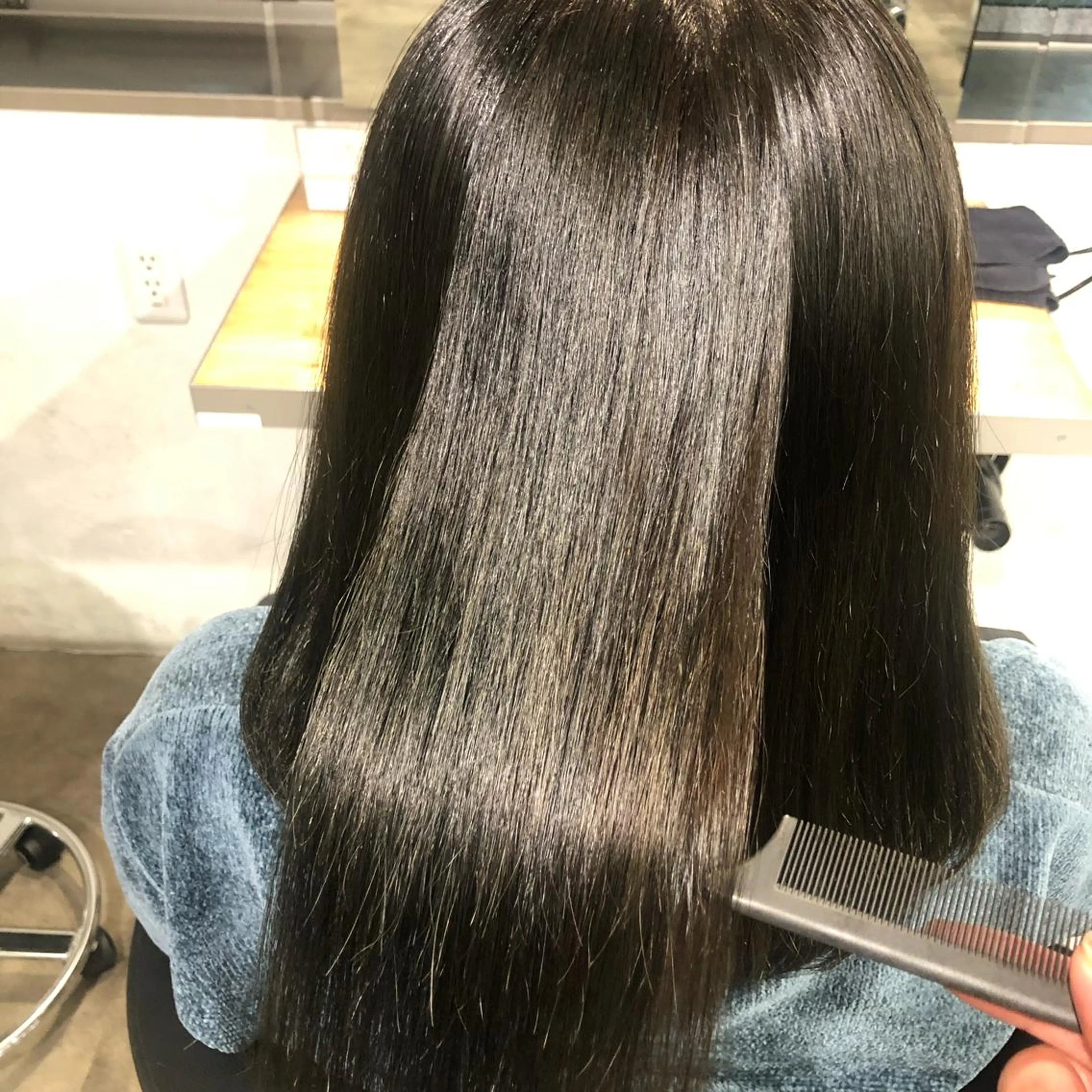 カラー 🔷似合わせのプロ KUMA🔷のヘアスタイル