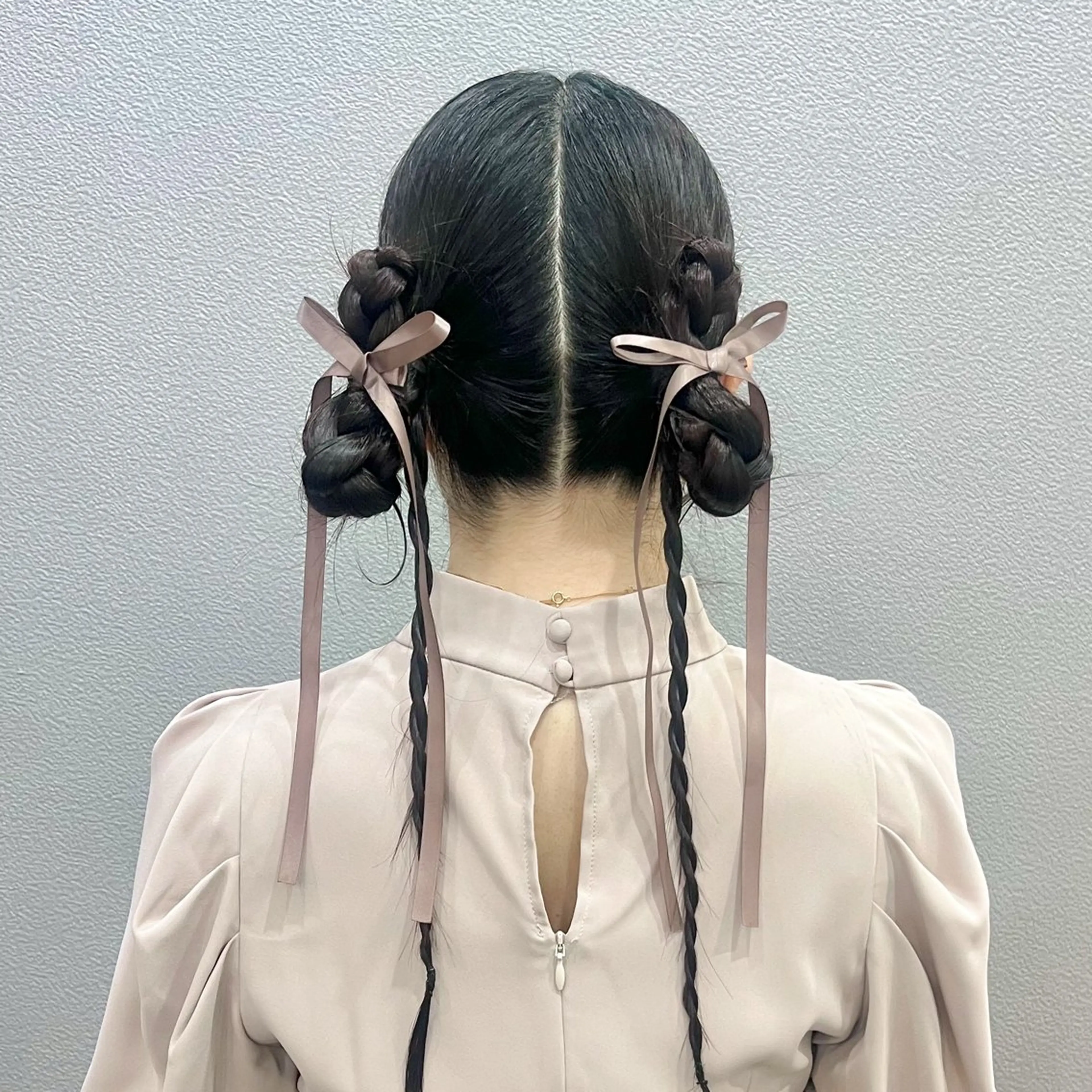 ロング ヘアセット 伊藤 玲衣のヘアスタイル