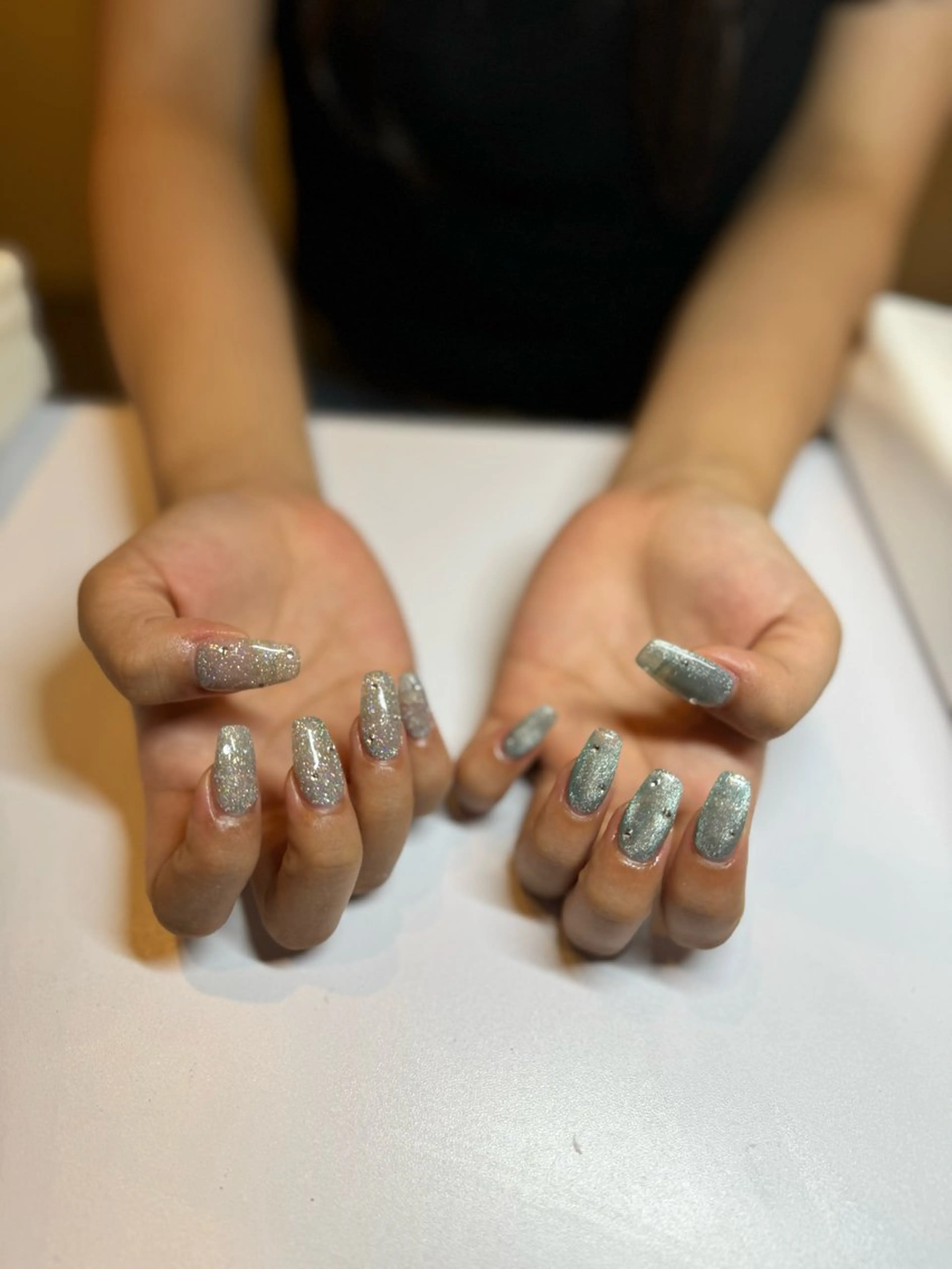 ネイル ハンドネイル 濱岡 咲のネイルデザイン