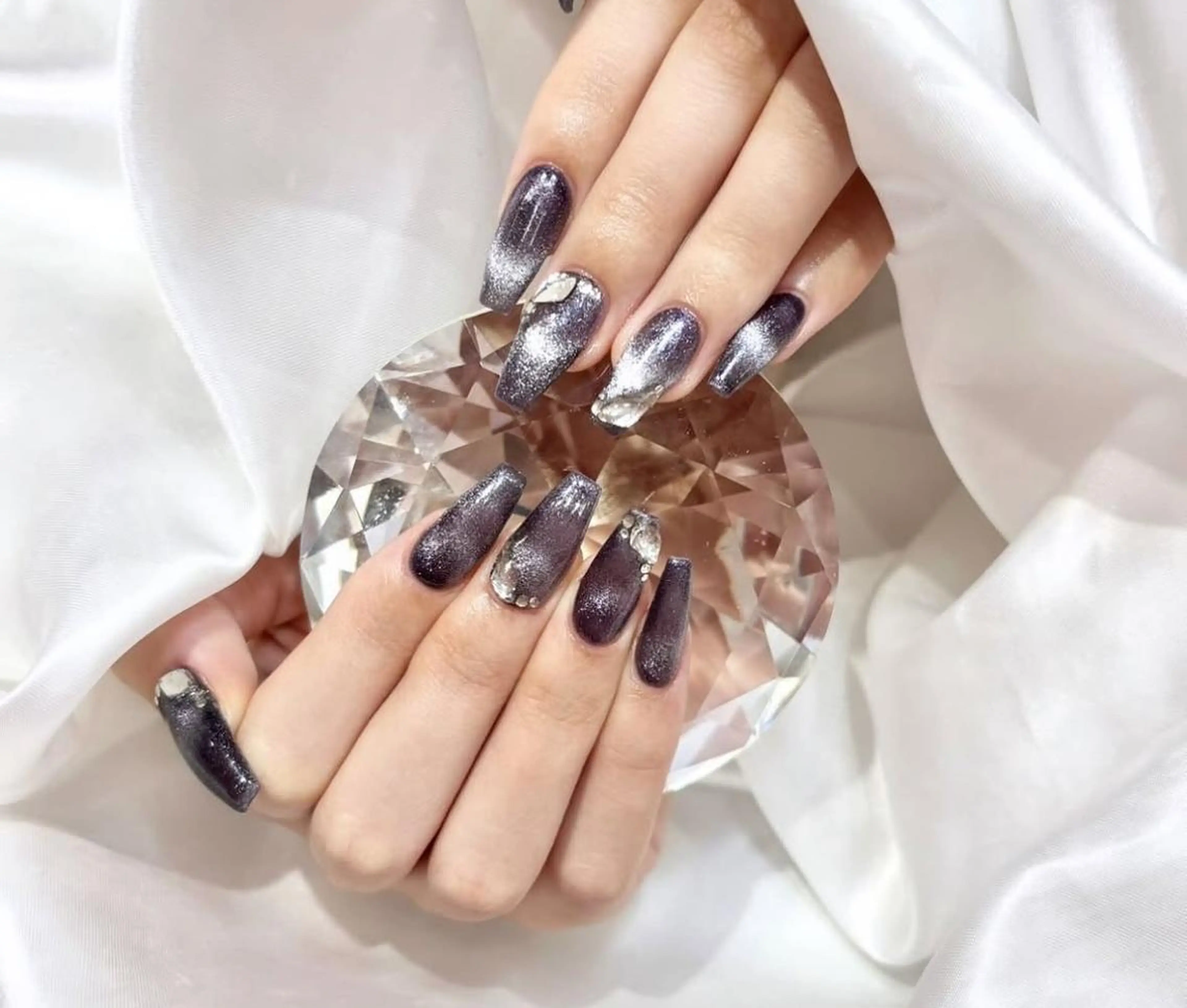 ネイル WISTERIA yunaのネイルデザイン