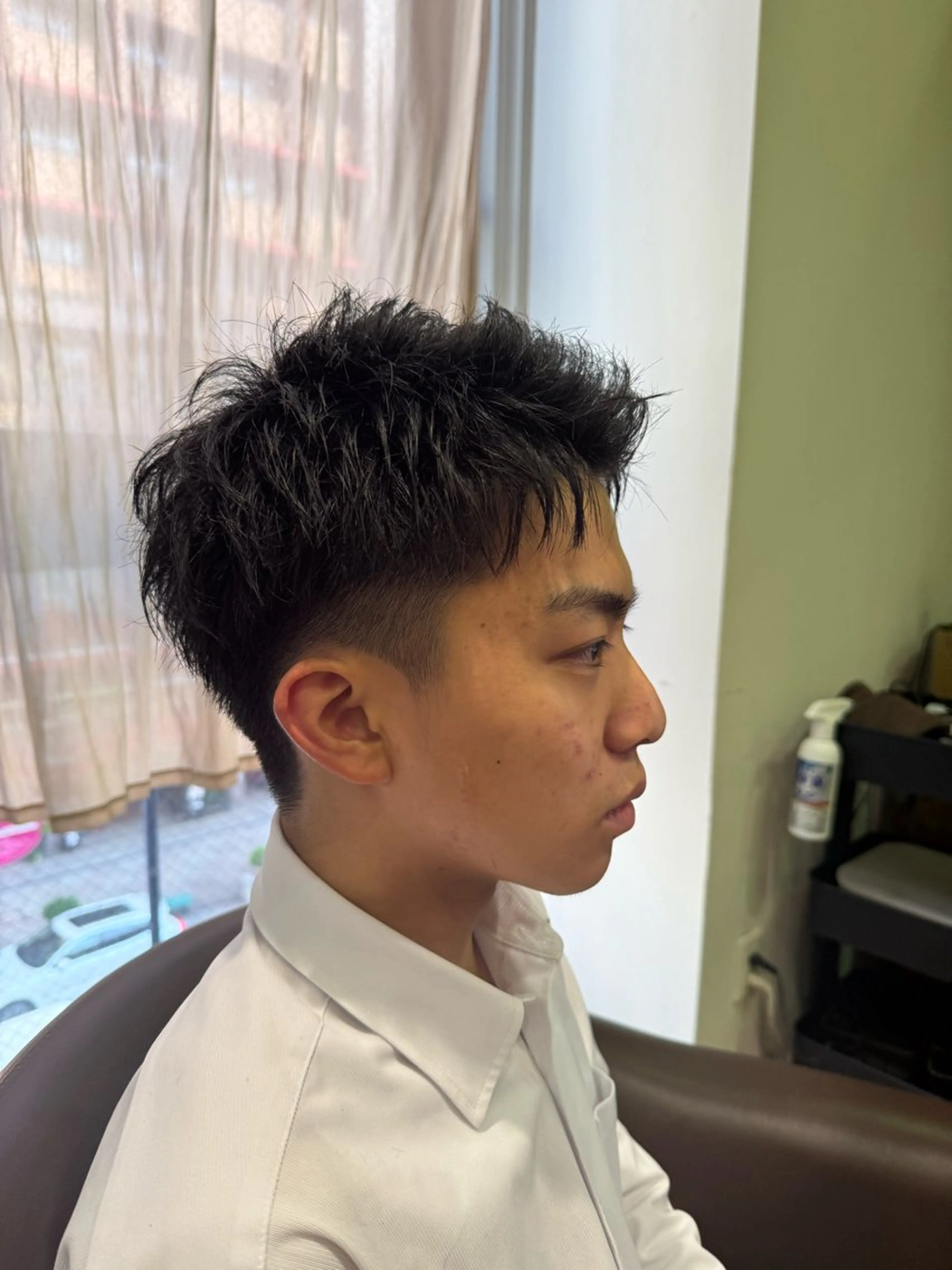 ショート メンズ スパイキーショート ショートヘア 溝口 槙里也のヘアスタイル