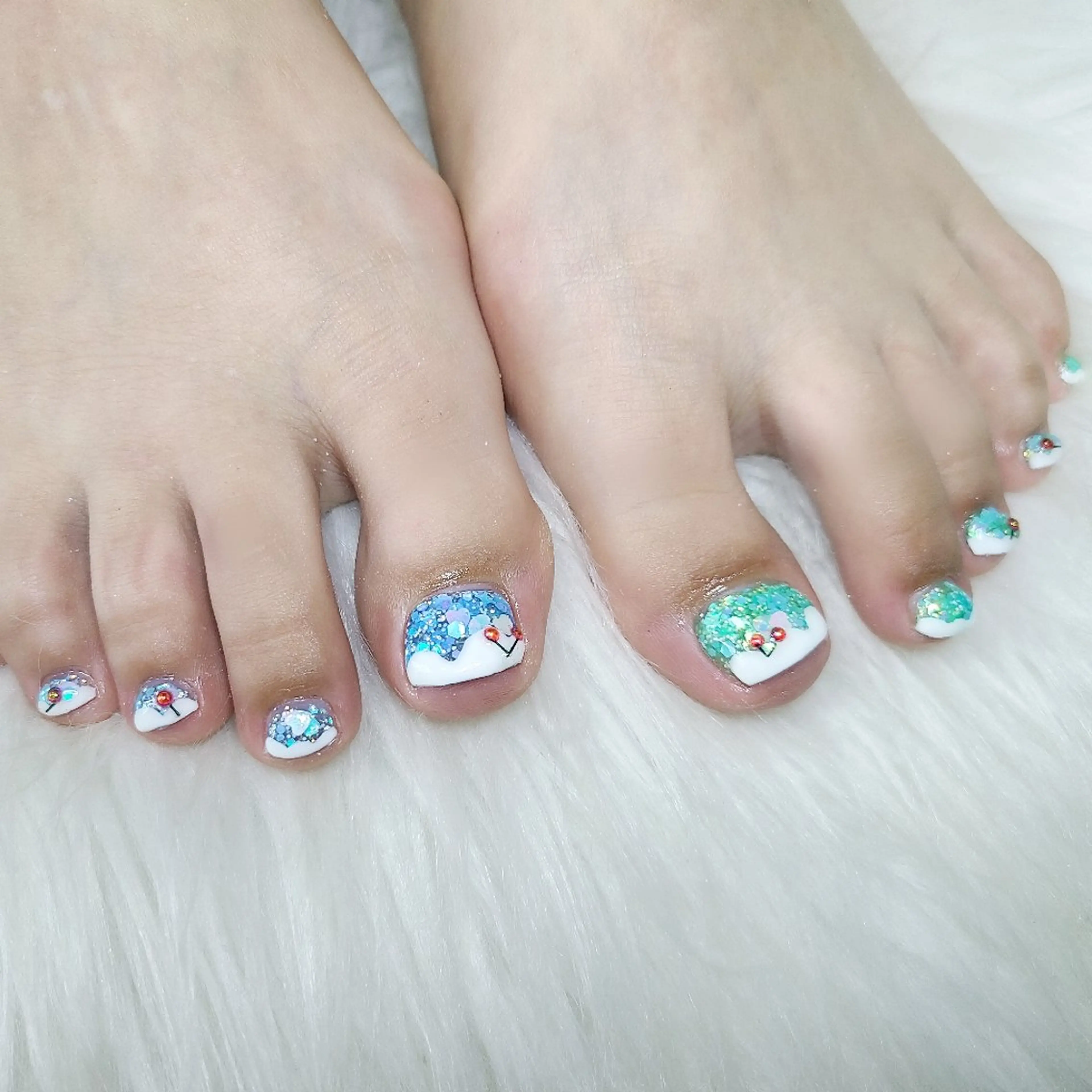 ネイル フットネイル Lily Eye&Nailのネイルデザイン