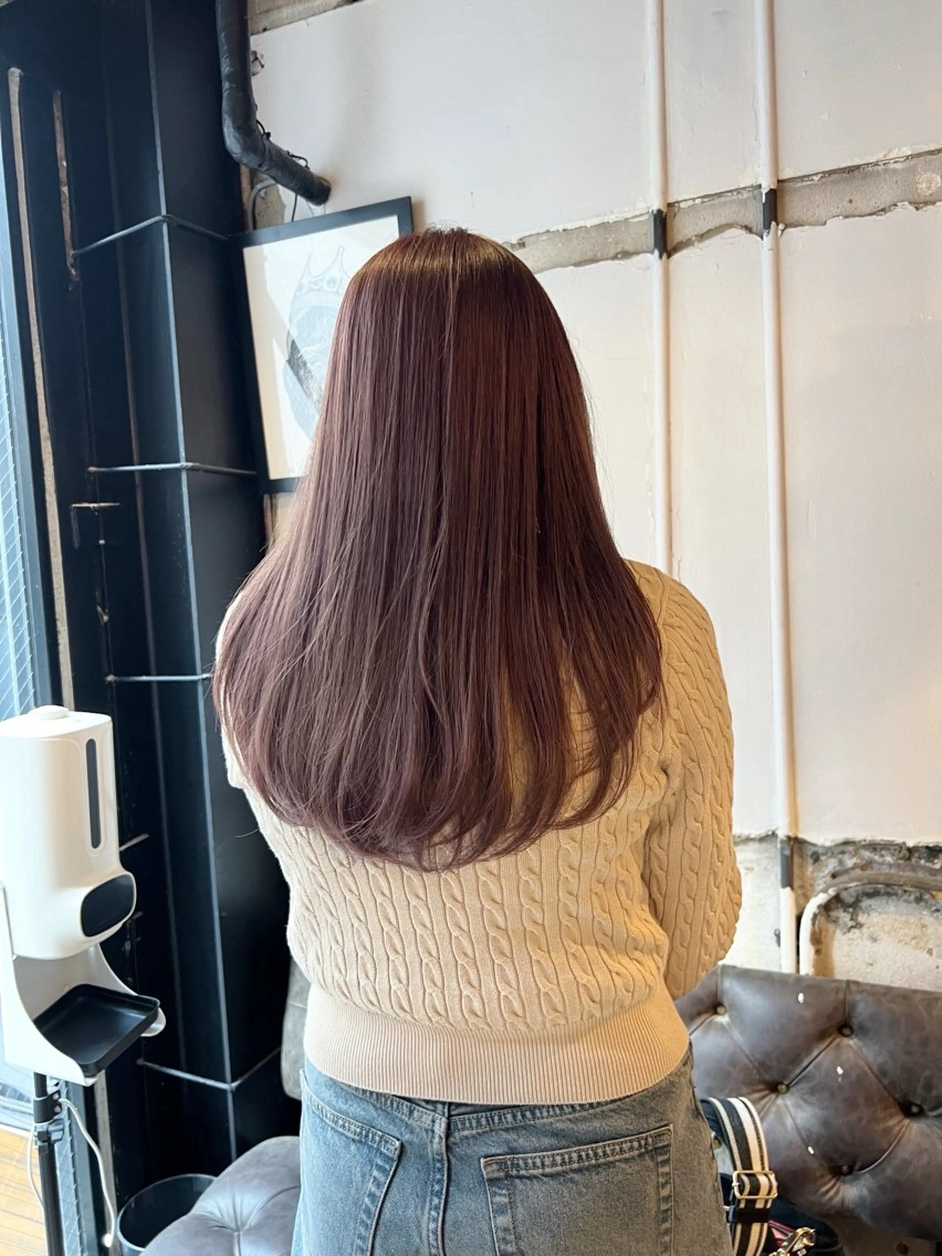 セミロング カラー ブリーチ グレージュ ピンクカラー DUMBO所属・【完全マンツー 恵比寿】佐藤 翔のヘアスタイル