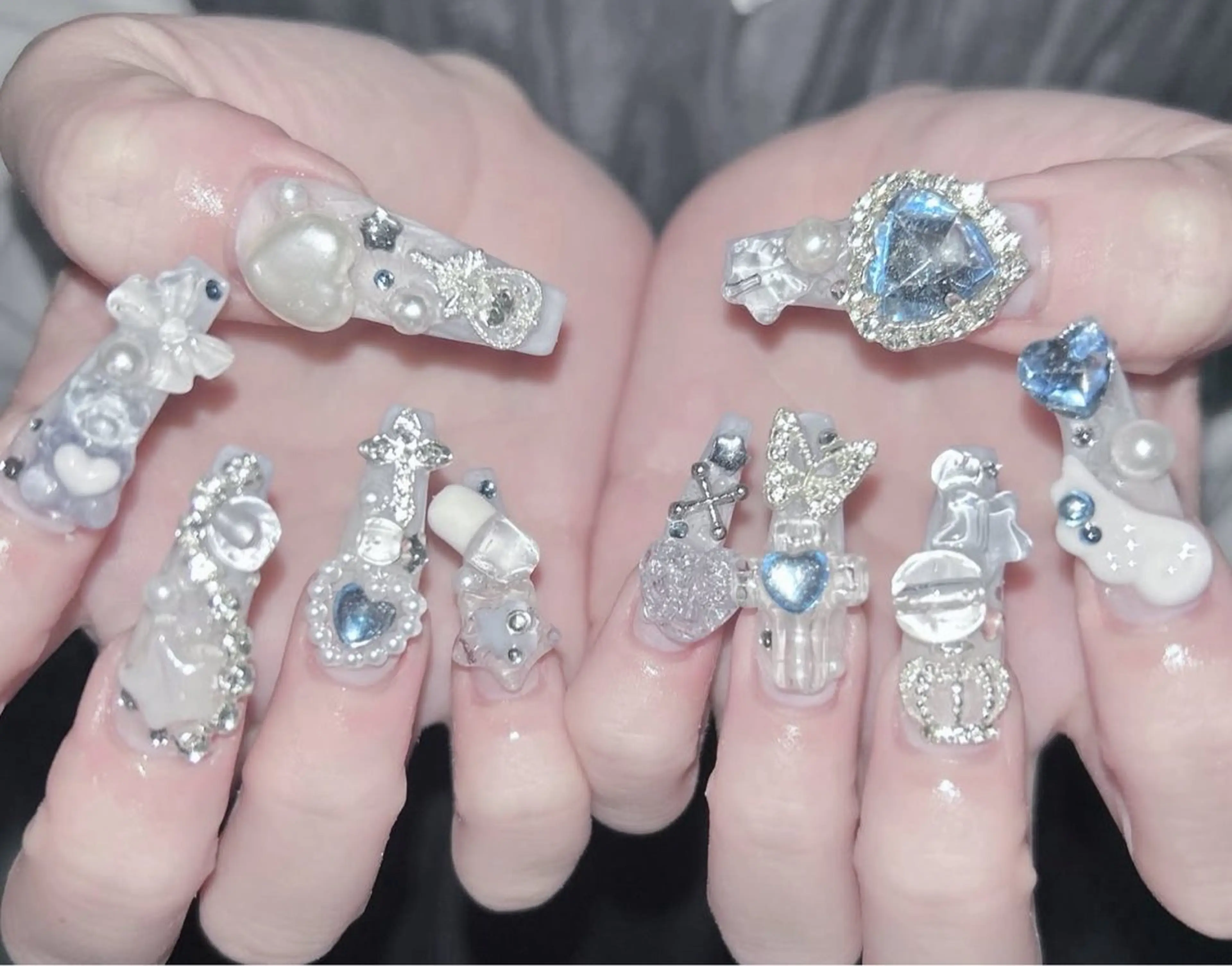 ネイル フレンチネイル ジェルネイル ガラスフレンチ ハロウィン ハート ハンドネイル H.baby Nail Salonのネイルデザイン