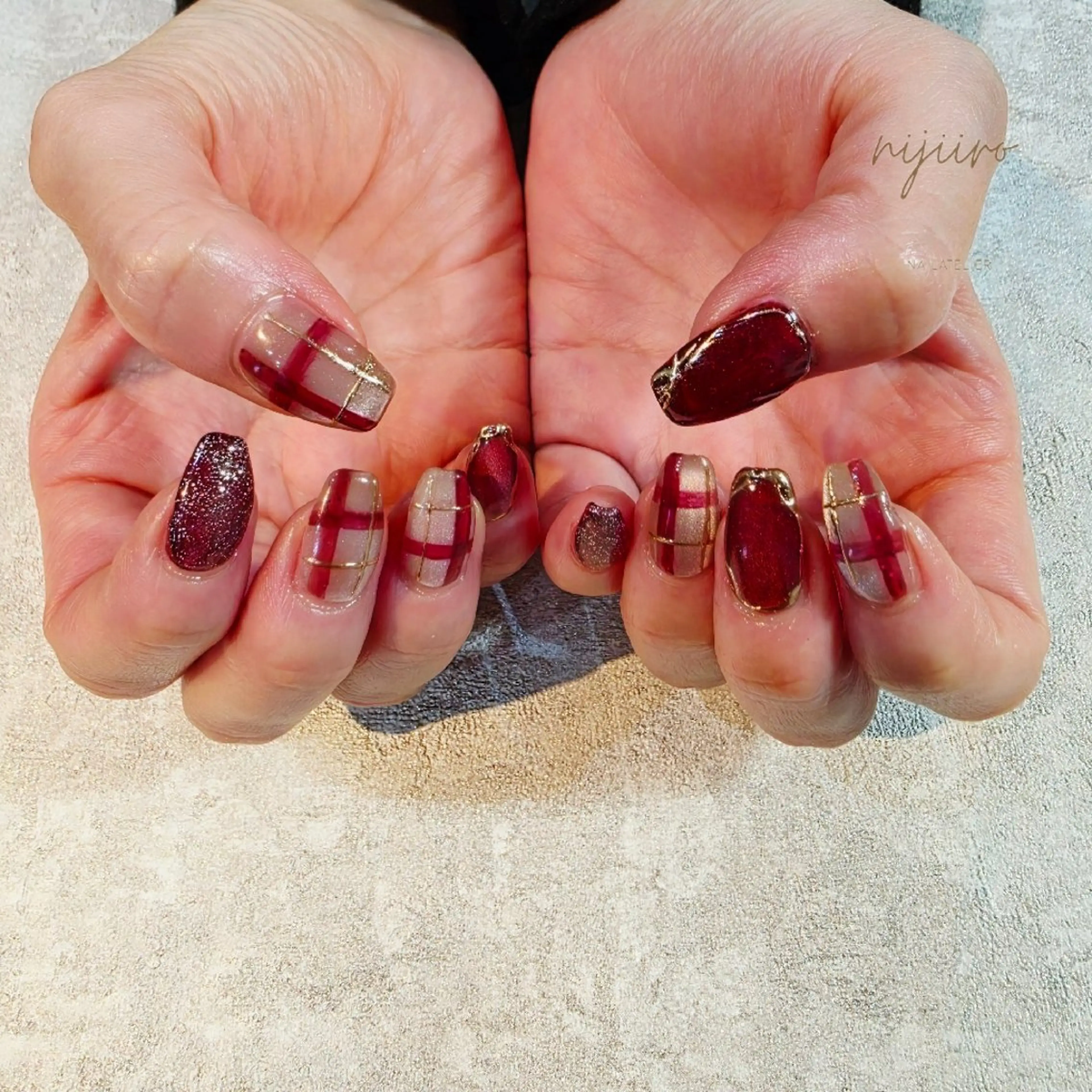 ネイル ハンドネイル nailatelier nijiiro.所属・nijiiro🌈 サトウのネイルデザイン