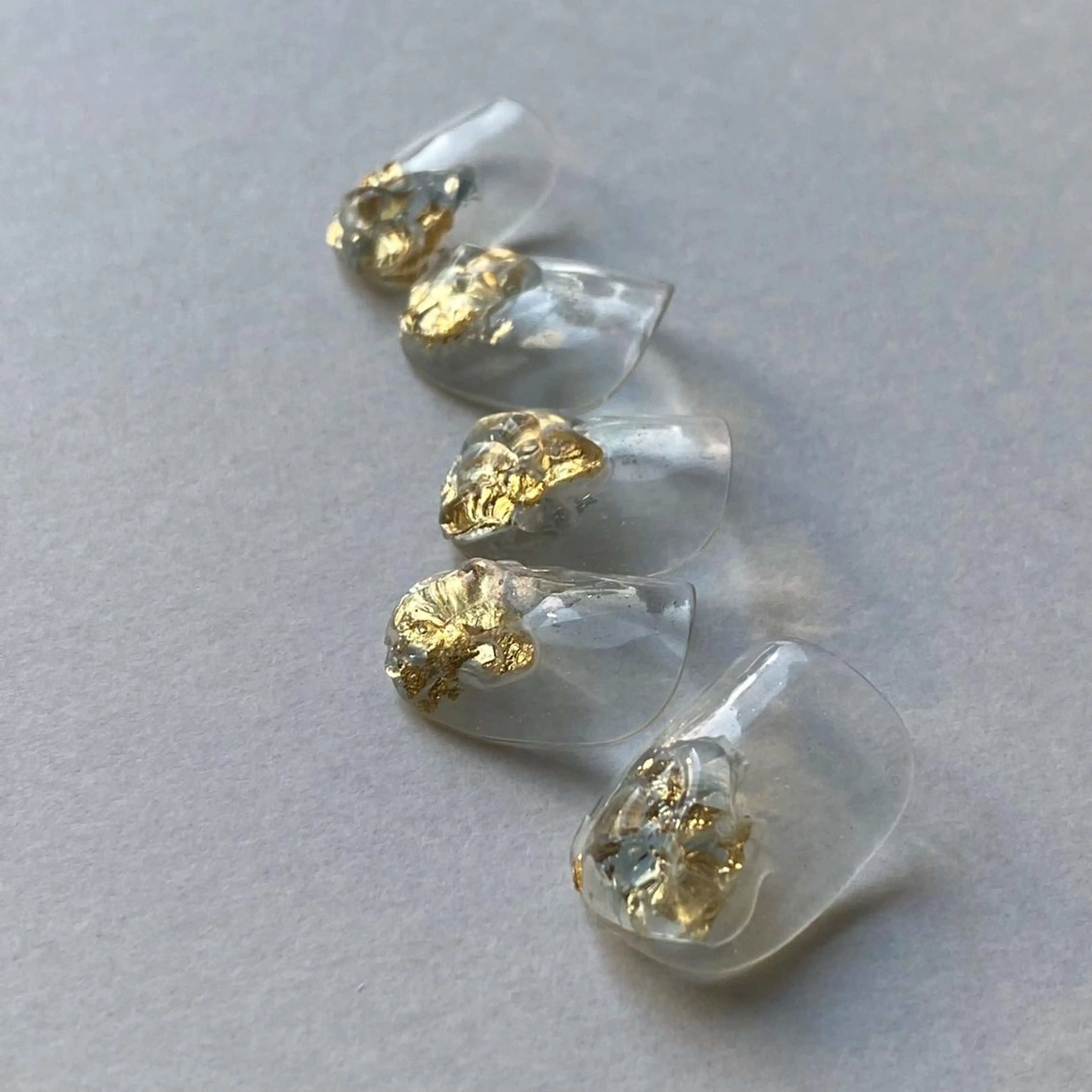 ネイル クリアネイル フレンチネイル キラキラネイル ミラーネイル 持ち込み ハンドネイル REHTOF ｜朝7時Open☀️のネイルデザイン