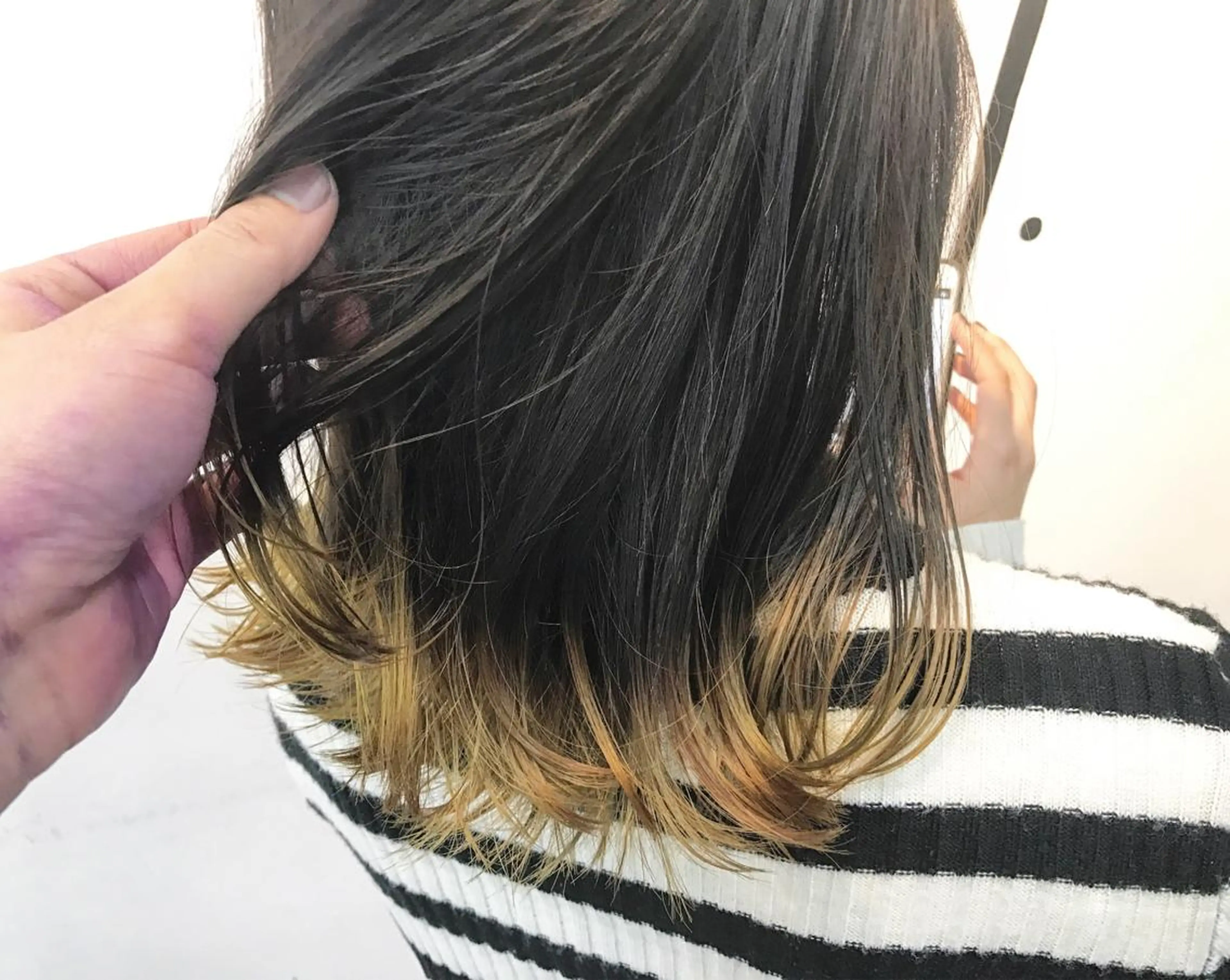 ミディアム カラー ブリーチ イエローカラー 透明感カラー× レイヤーカット✨高梨のヘアスタイル