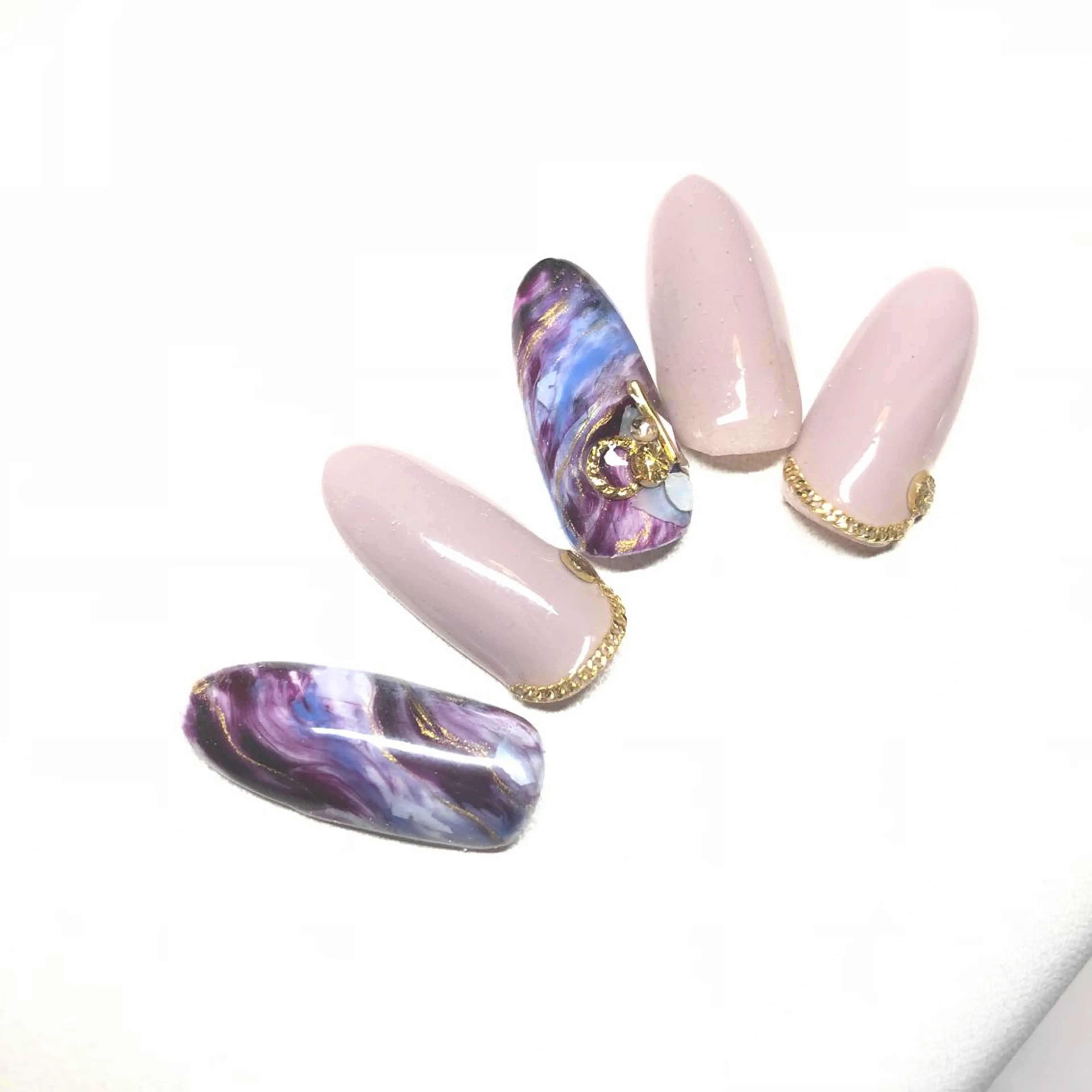 ネイル maggienail所属・Maggie Nagisaのネイルデザイン