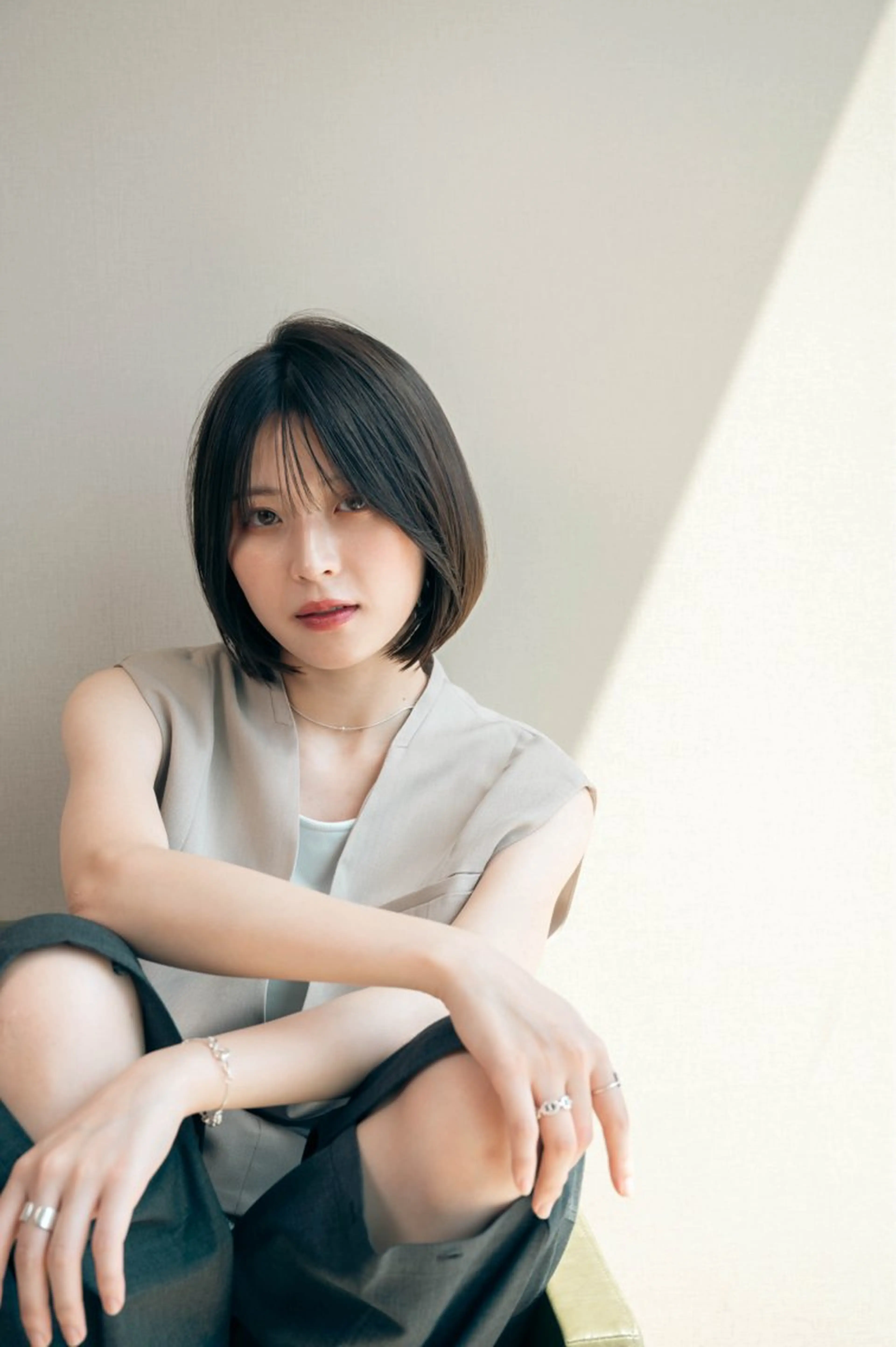 ミディアム カット ヘアカラー トリートメント 切りっぱなしボブ/ 蒲生四丁目/伊藤瑠唯のヘアスタイル