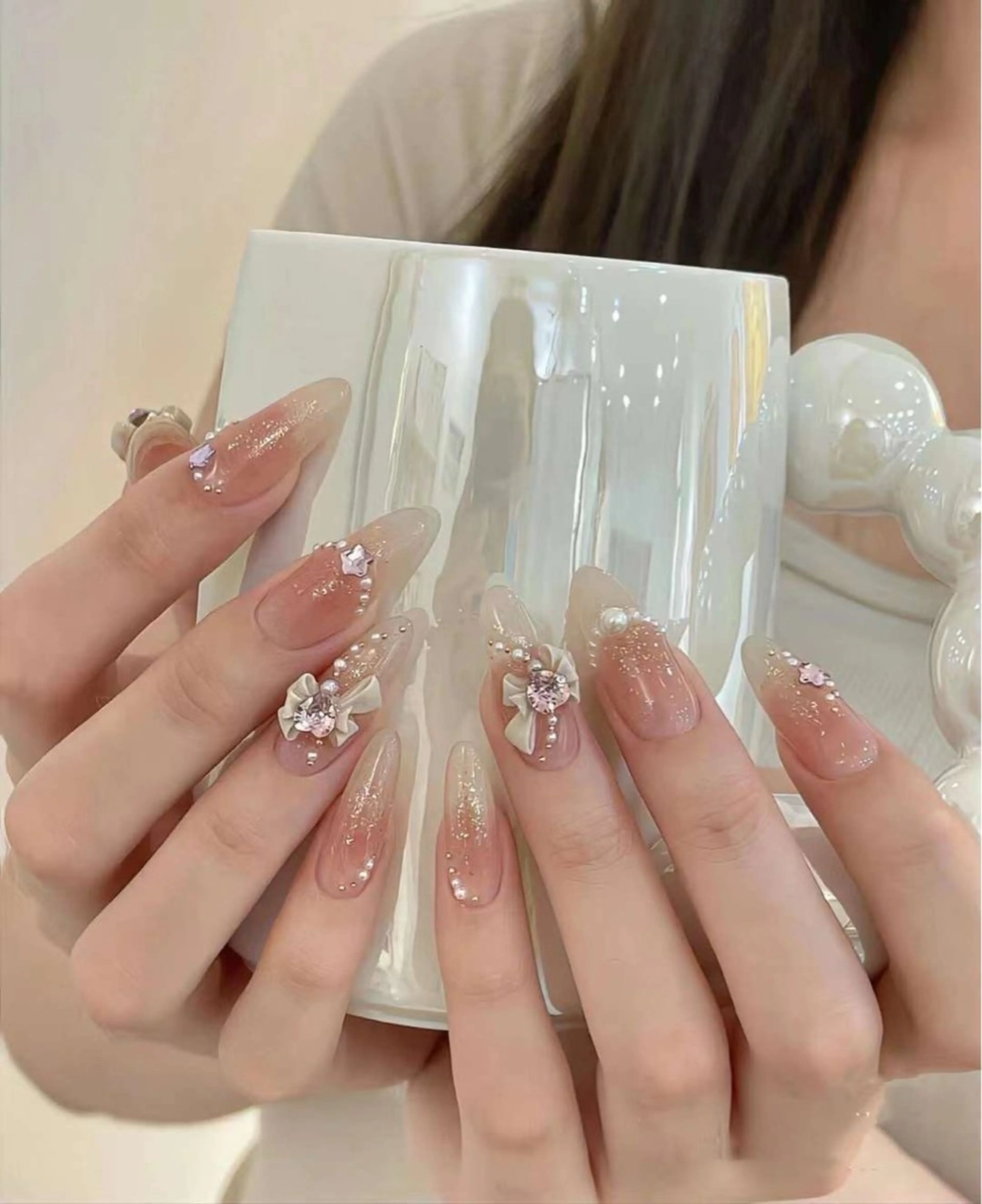 ネイル チークネイル 持ち込み リボン BabyYouMi nailのネイルデザイン
