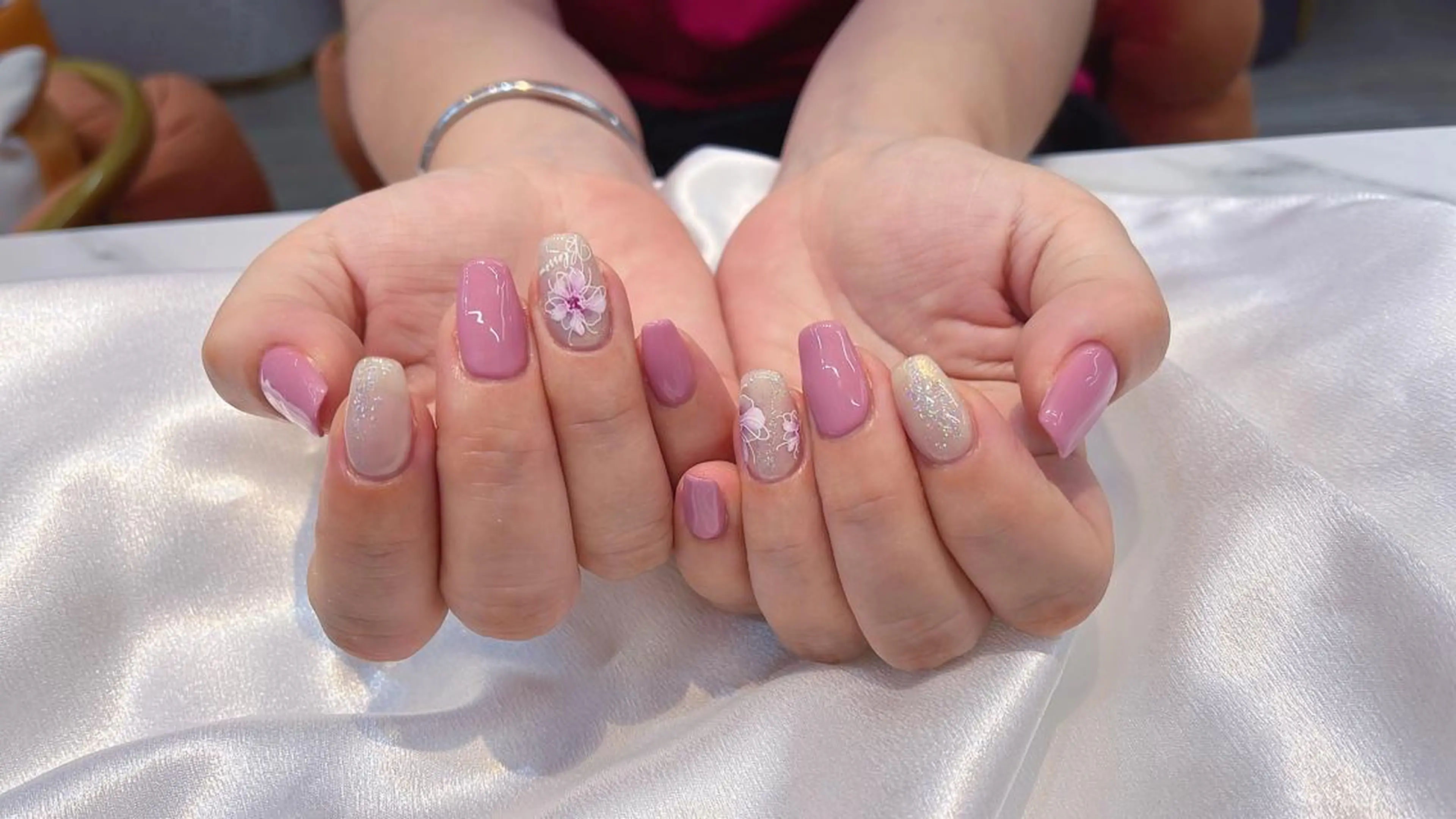 ネイル ハンドネイル ハンドケア ラッキーネイルサロン 西川口東口店のネイルデザイン