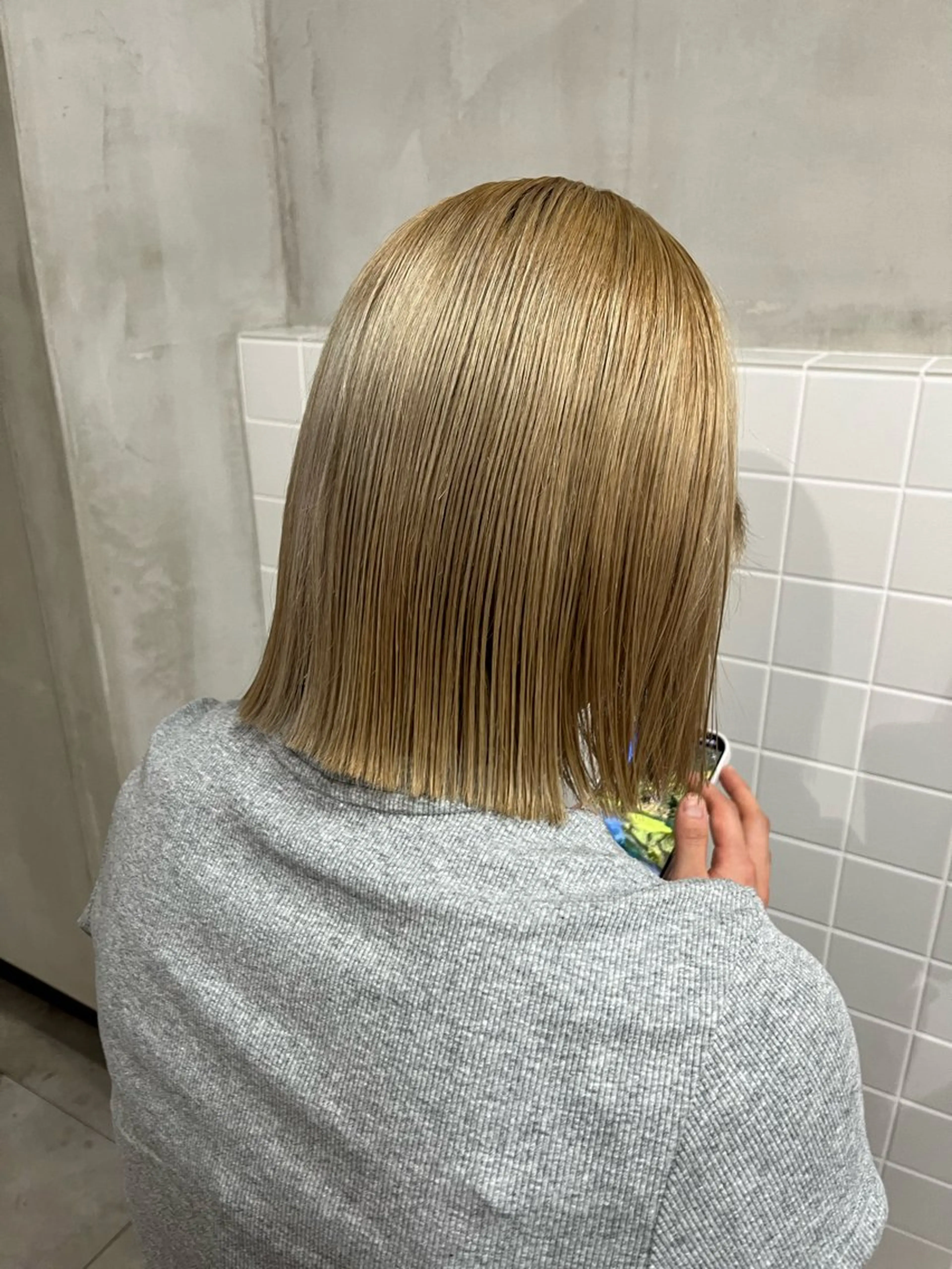 ミディアム ボブ anon Loemのヘアスタイル