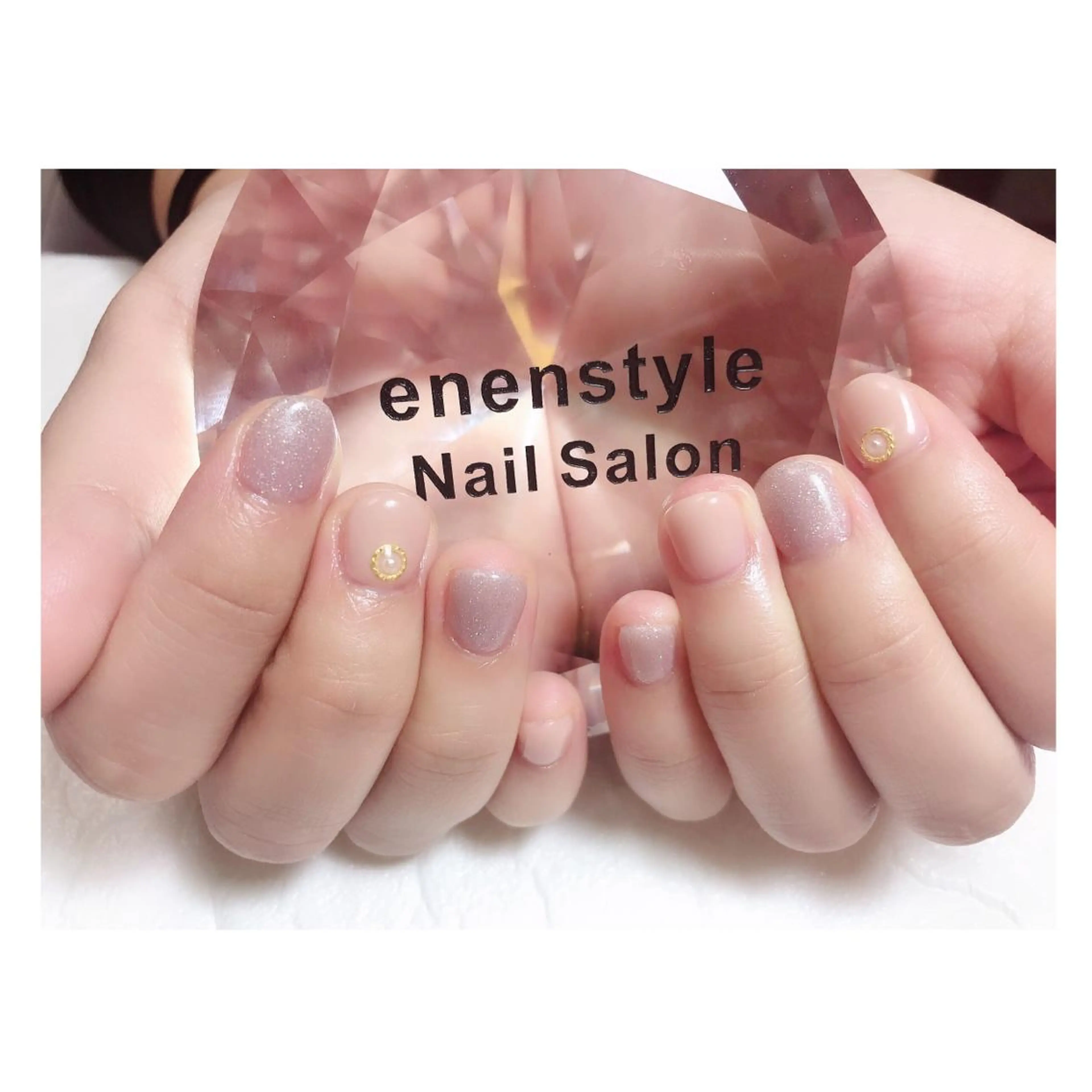 ショート ネイル ジェルネイル ニュアンスネイル オフィスネイル シンプルネイル ハンドネイル 👑enen style👑のネイルデザイン