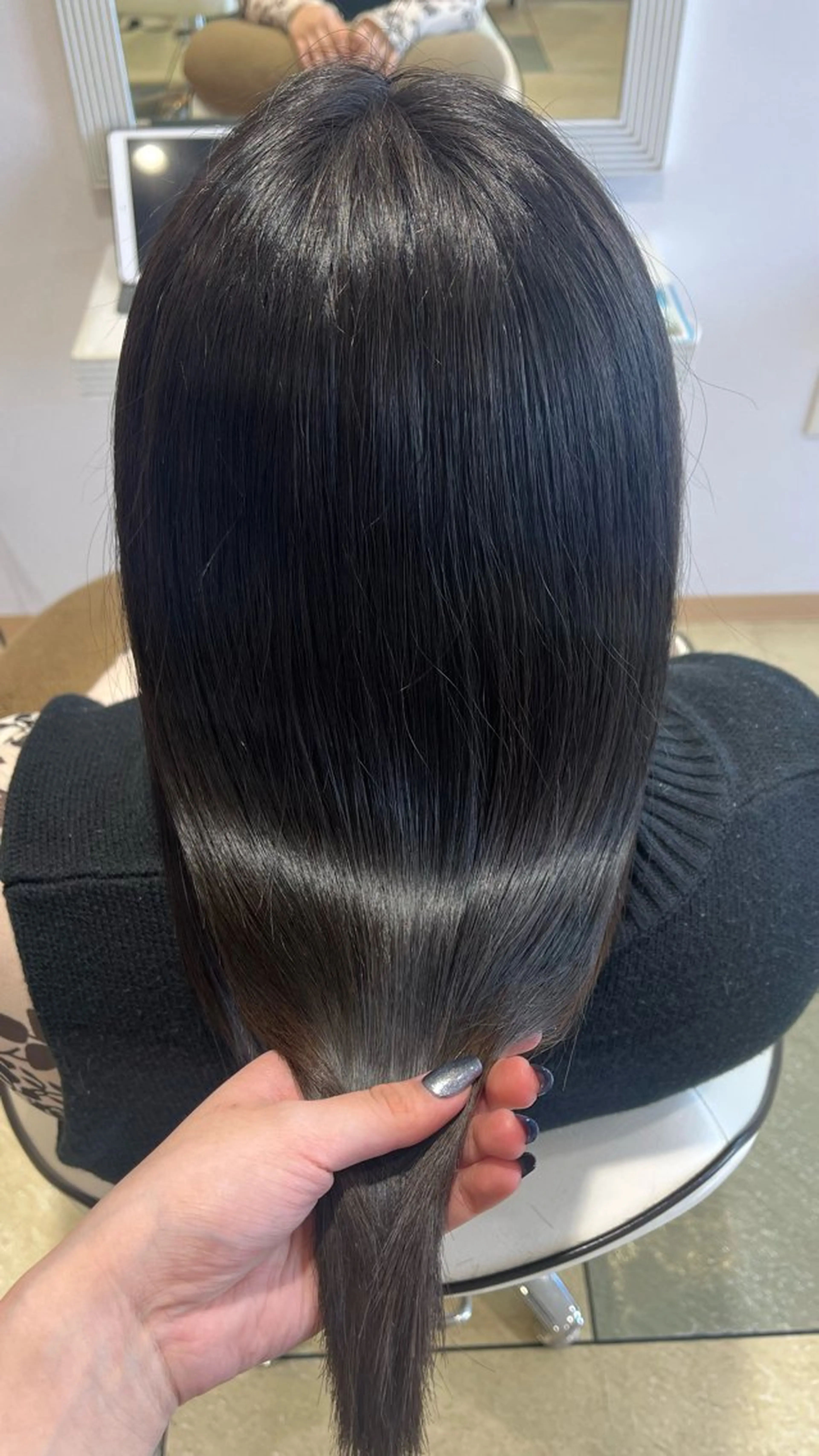 ミディアム カラー ベージュカラー⌇﻿ くびれヘア.𐙚心音のヘアスタイル