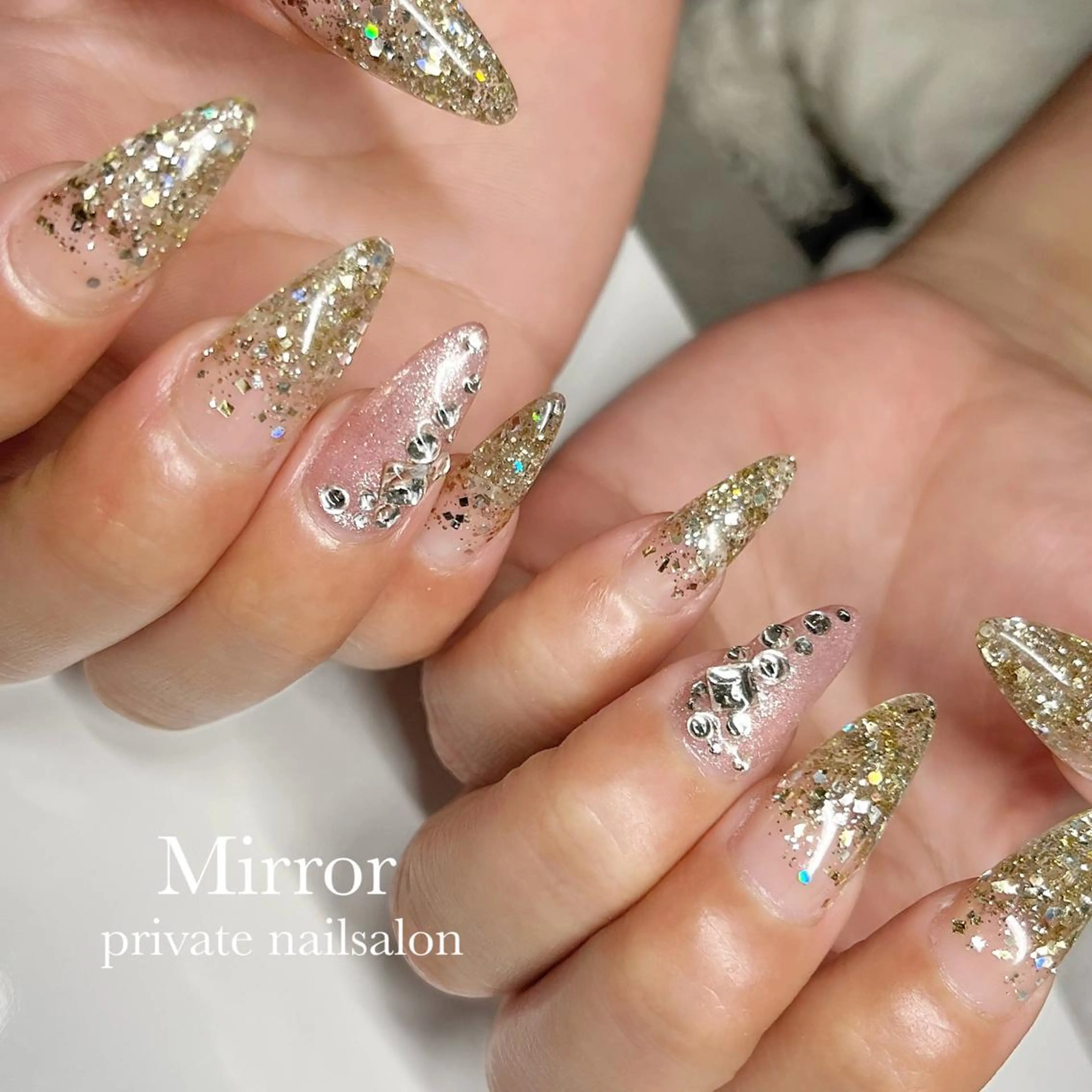 ネイル nailsalon Mirrorのネイルデザイン