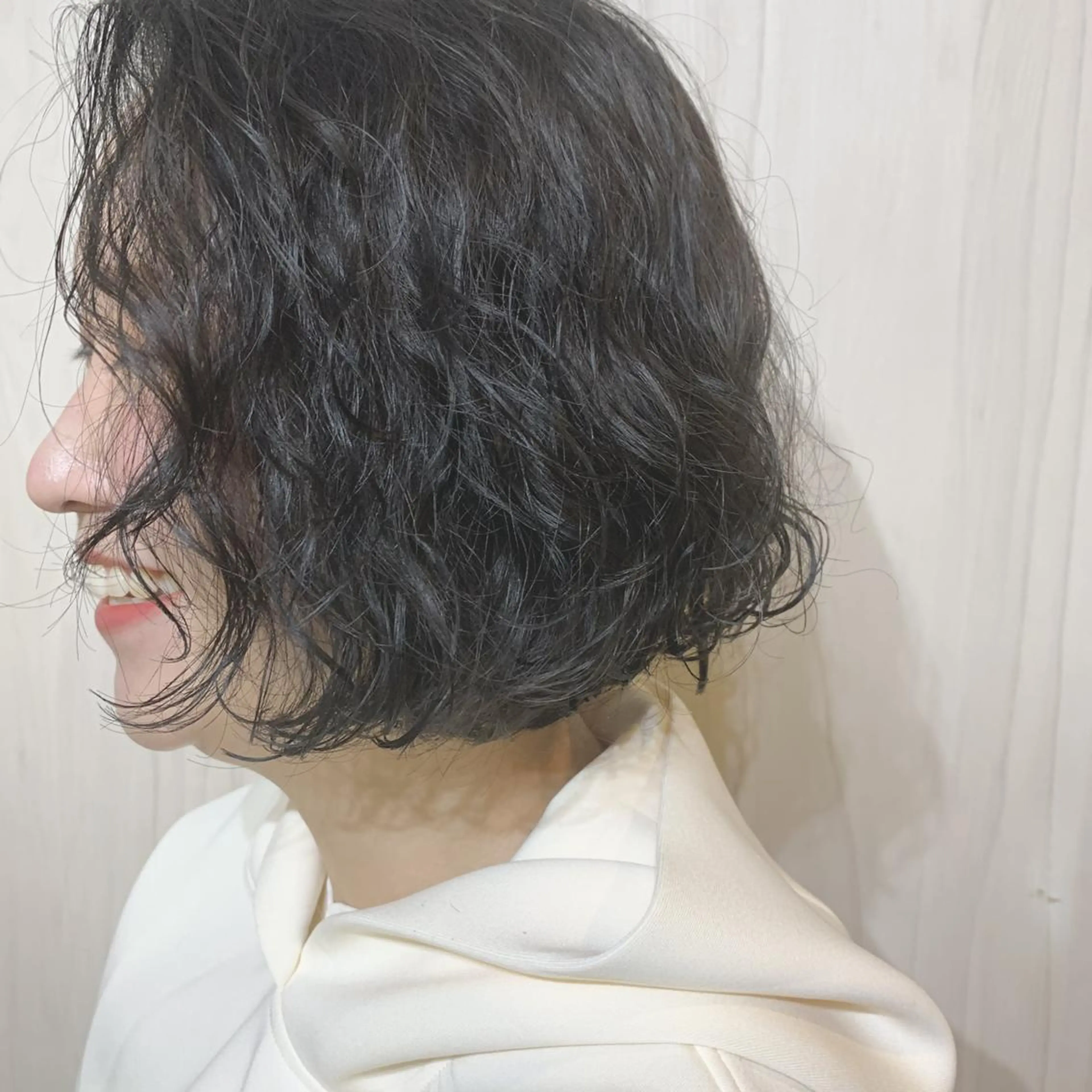 パーマ カラー セミロング 嶋村夏実🌼レイヤー 🌸白髪ぼかしのヘアスタイル