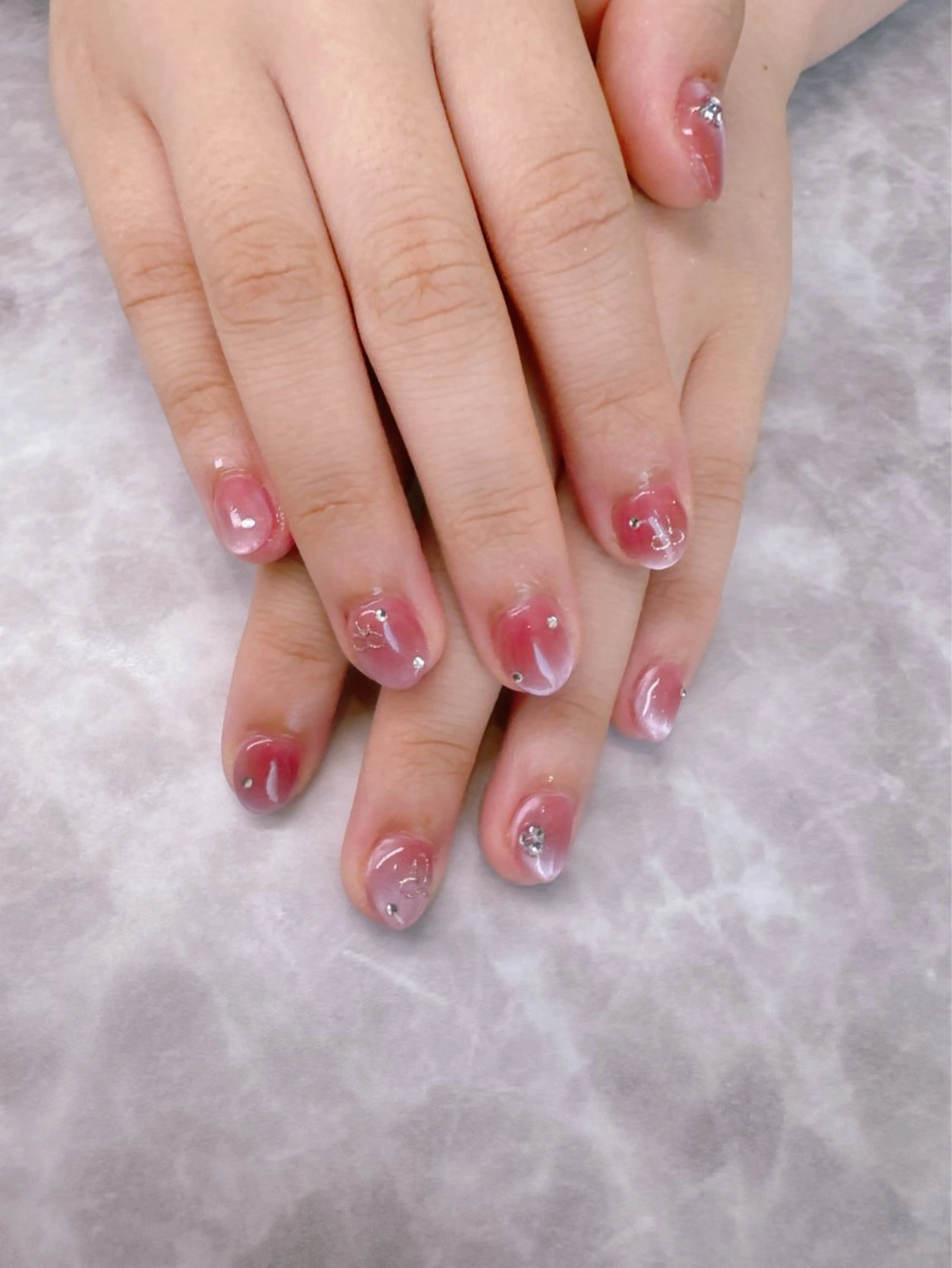 ネイル マグネットネイル リボン ハンドネイル olim nailspaceのネイルデザイン