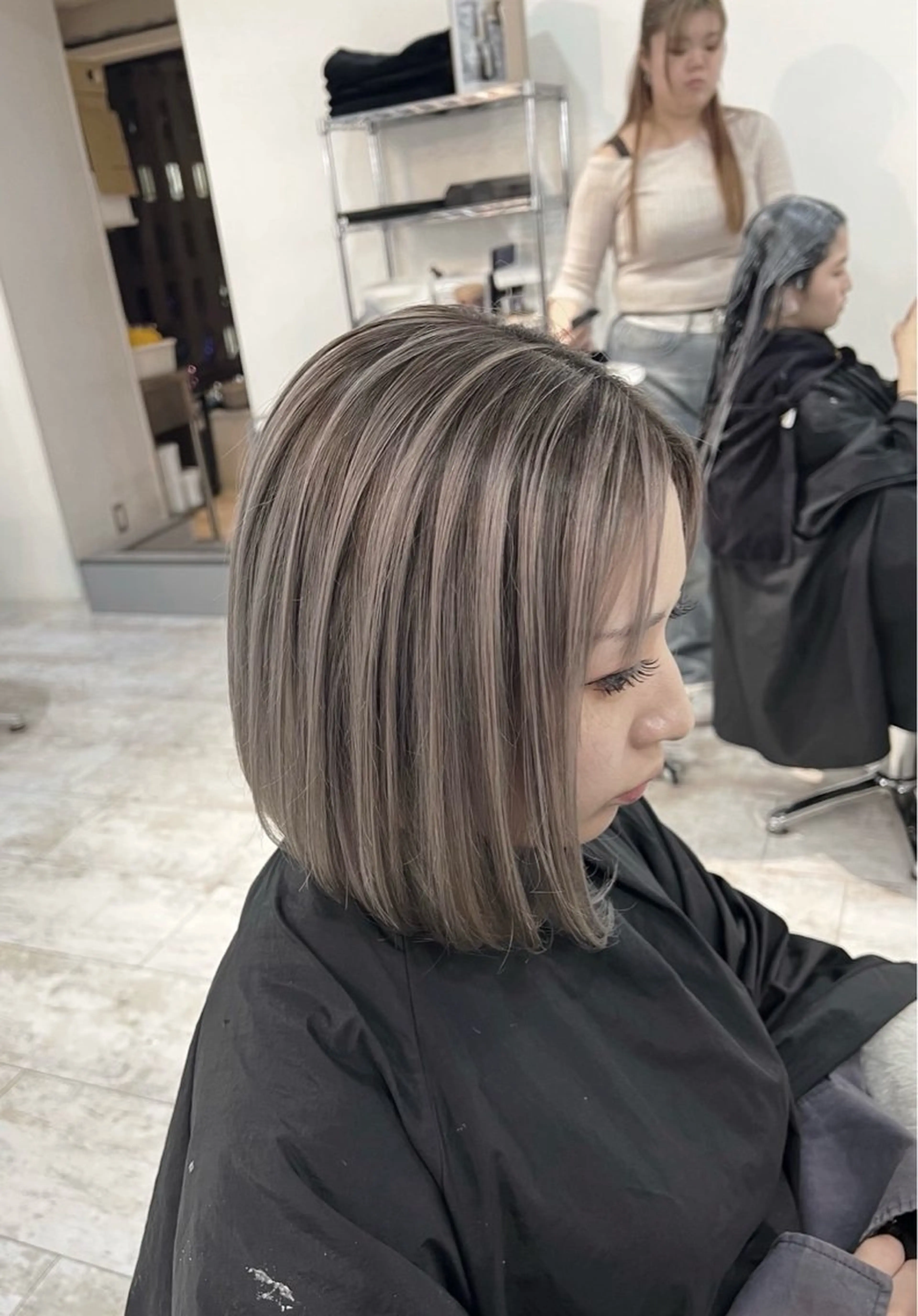 ショート カラー バレイヤージュ グレージュ レイヤーカット ヘアカラー トリートメント ROBIN所属・指名数No.1 /NAOYAのヘアスタイル