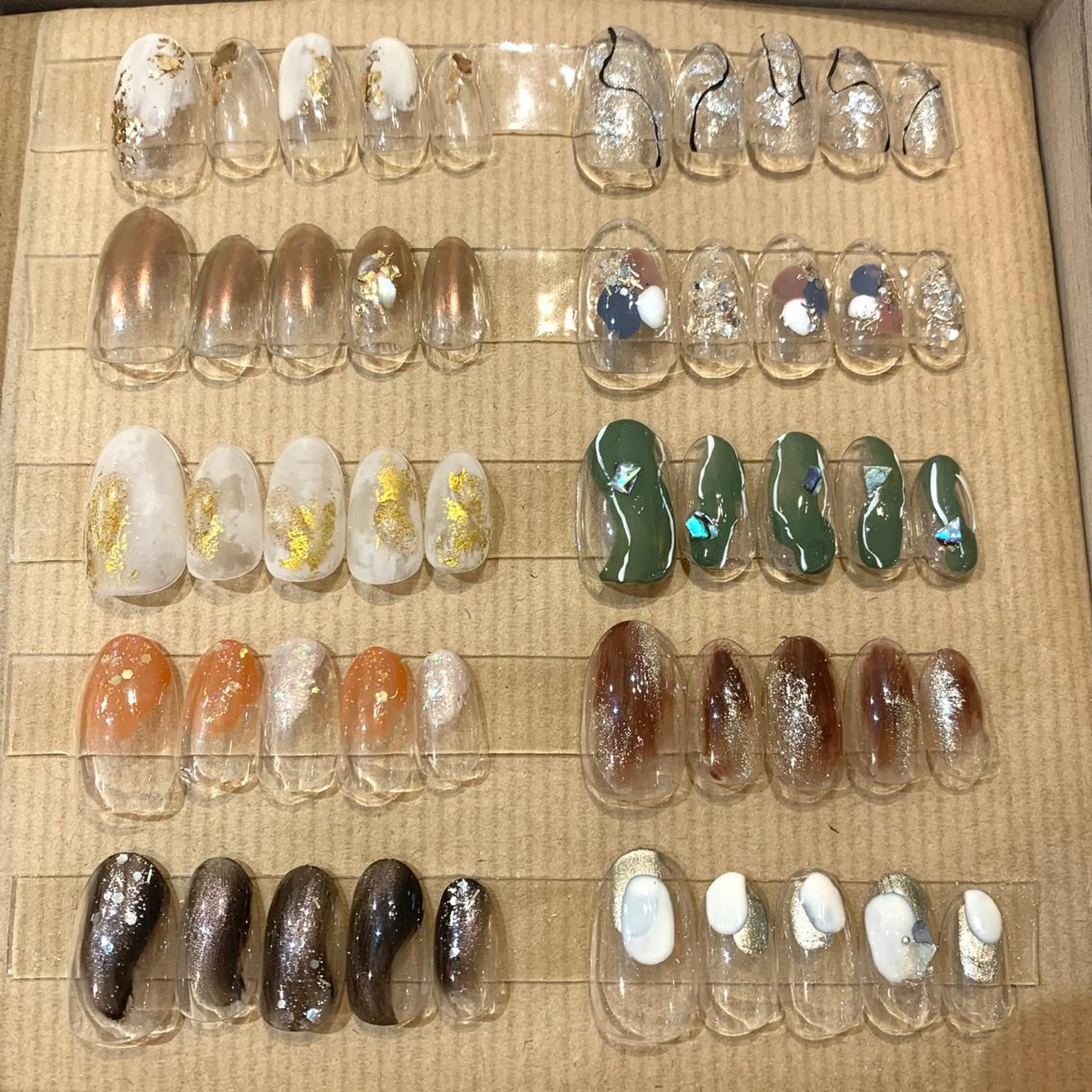 ネイル クリアネイル ニュアンスネイル 鈴木 まゆのネイルデザイン