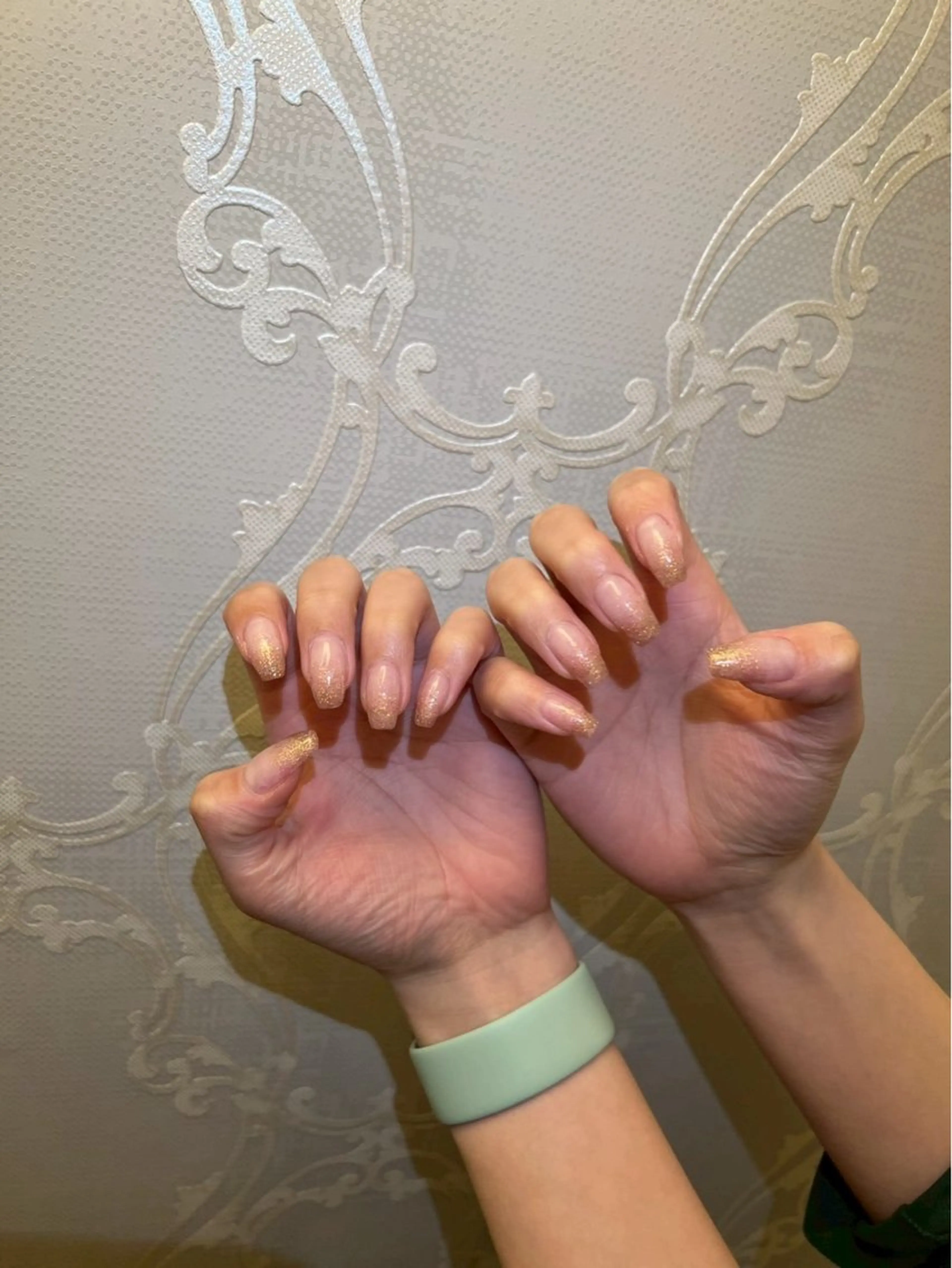 ネイル グラデーション ラメ(グリッター) ラメグラデーション ATELIERHARLOW所属・nailist MOEのネイルデザイン