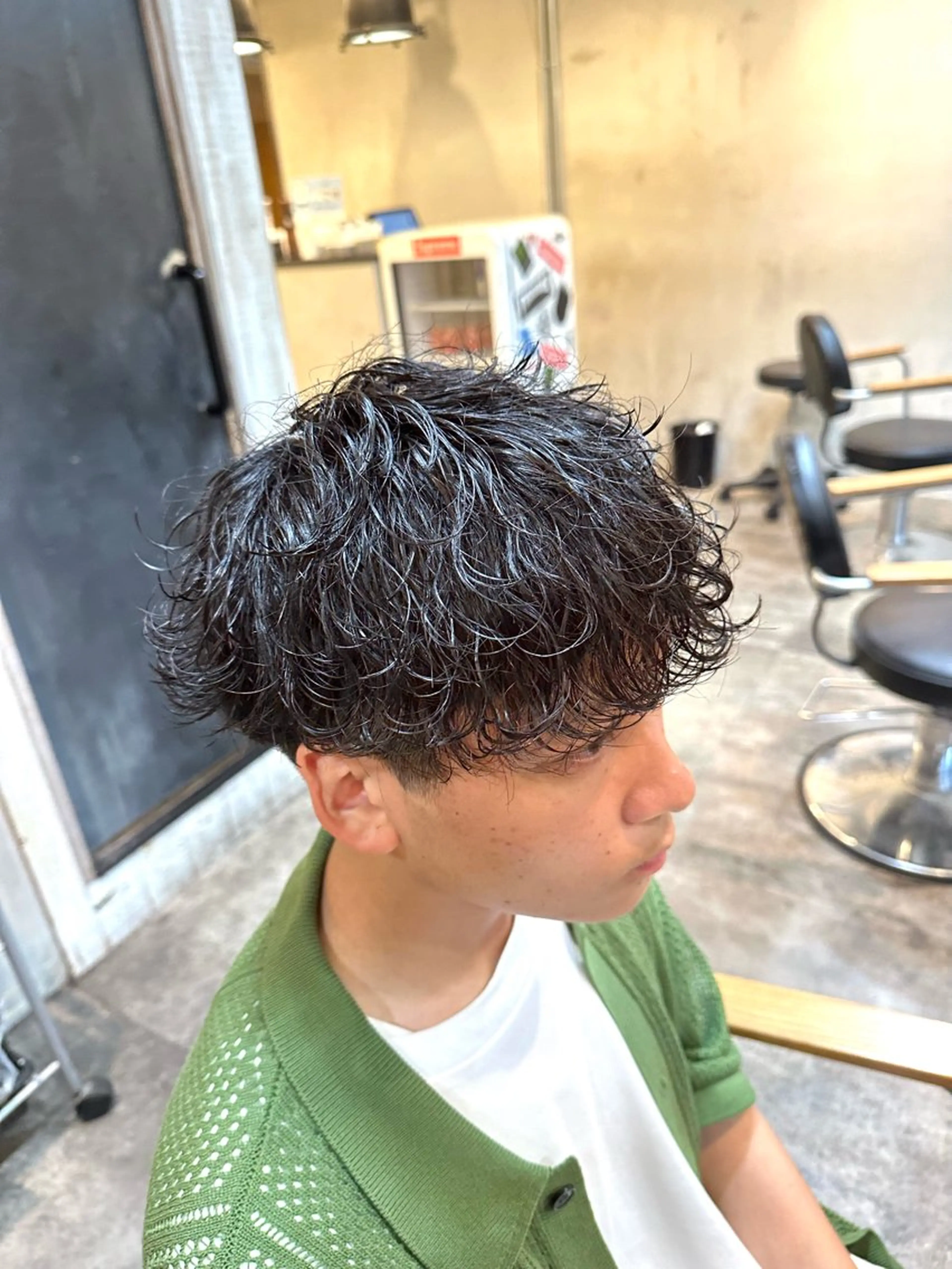 パーマ メンズ メンズパーマ 波巻きパーマ 心斎橋本町メンズ 美容師ユースケのヘアスタイル