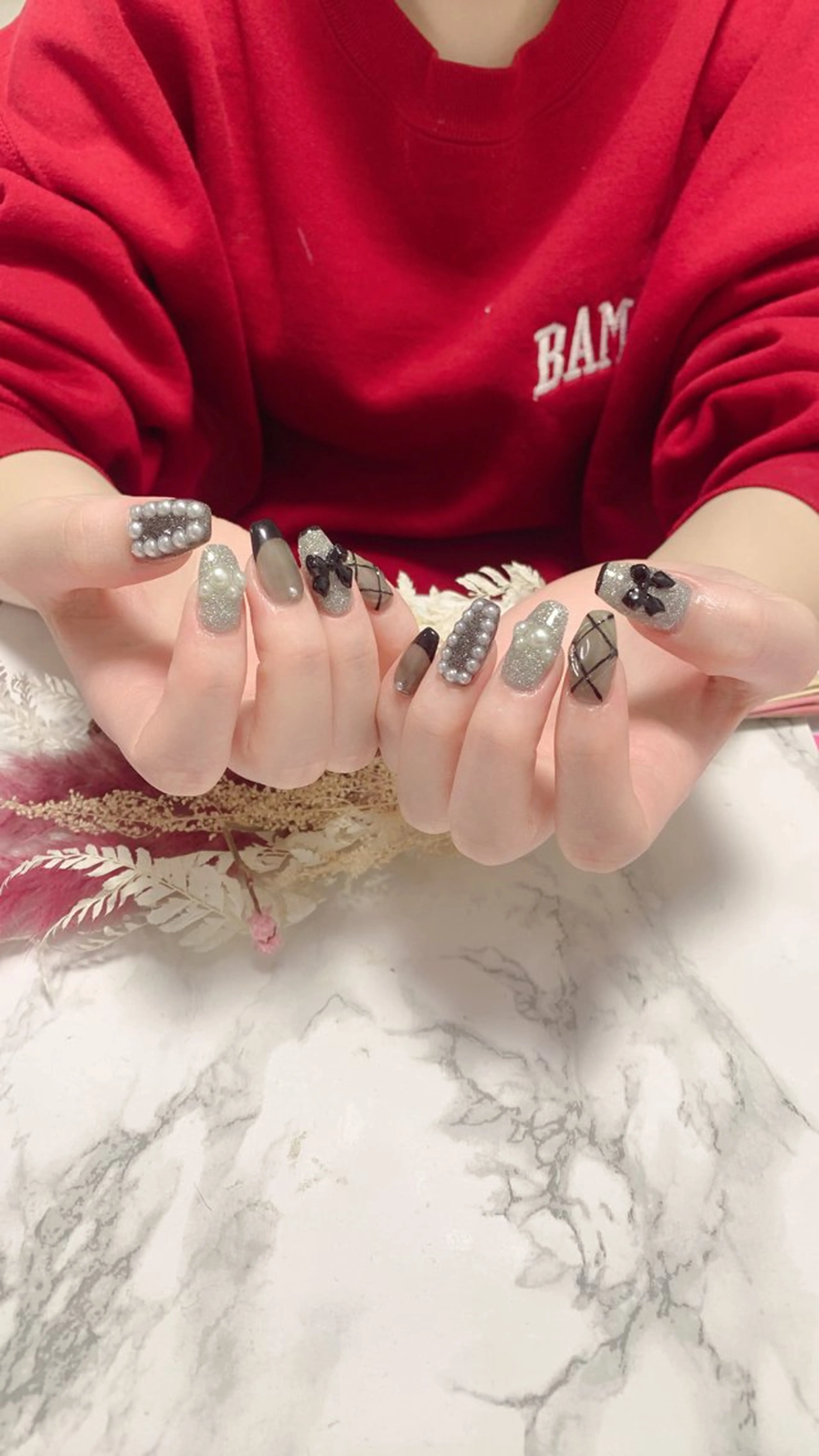 ネイル はな💎ネイル ワンホン、長さ出しのネイルデザイン