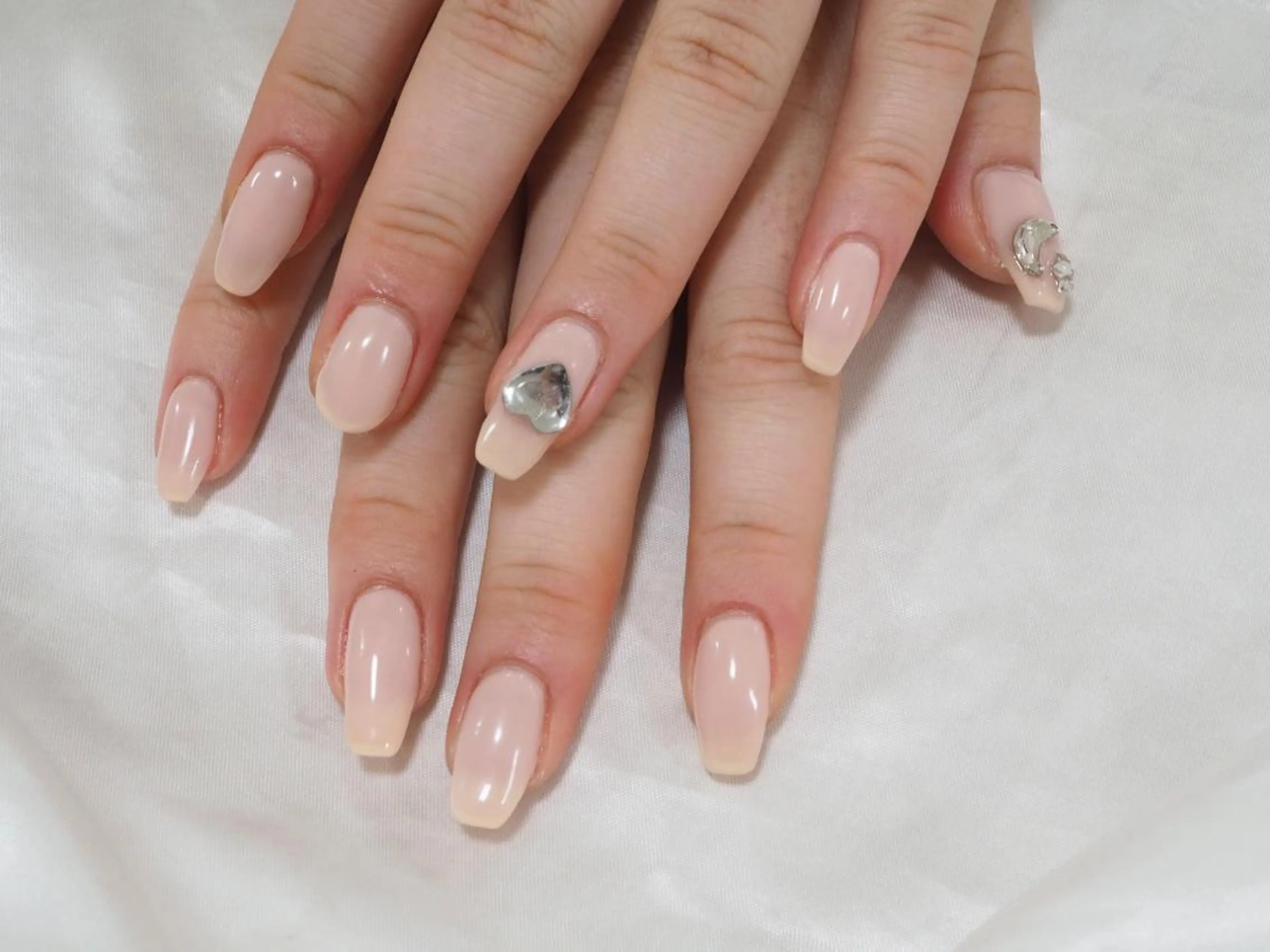 ネイル 魚谷 日菜のネイルデザイン