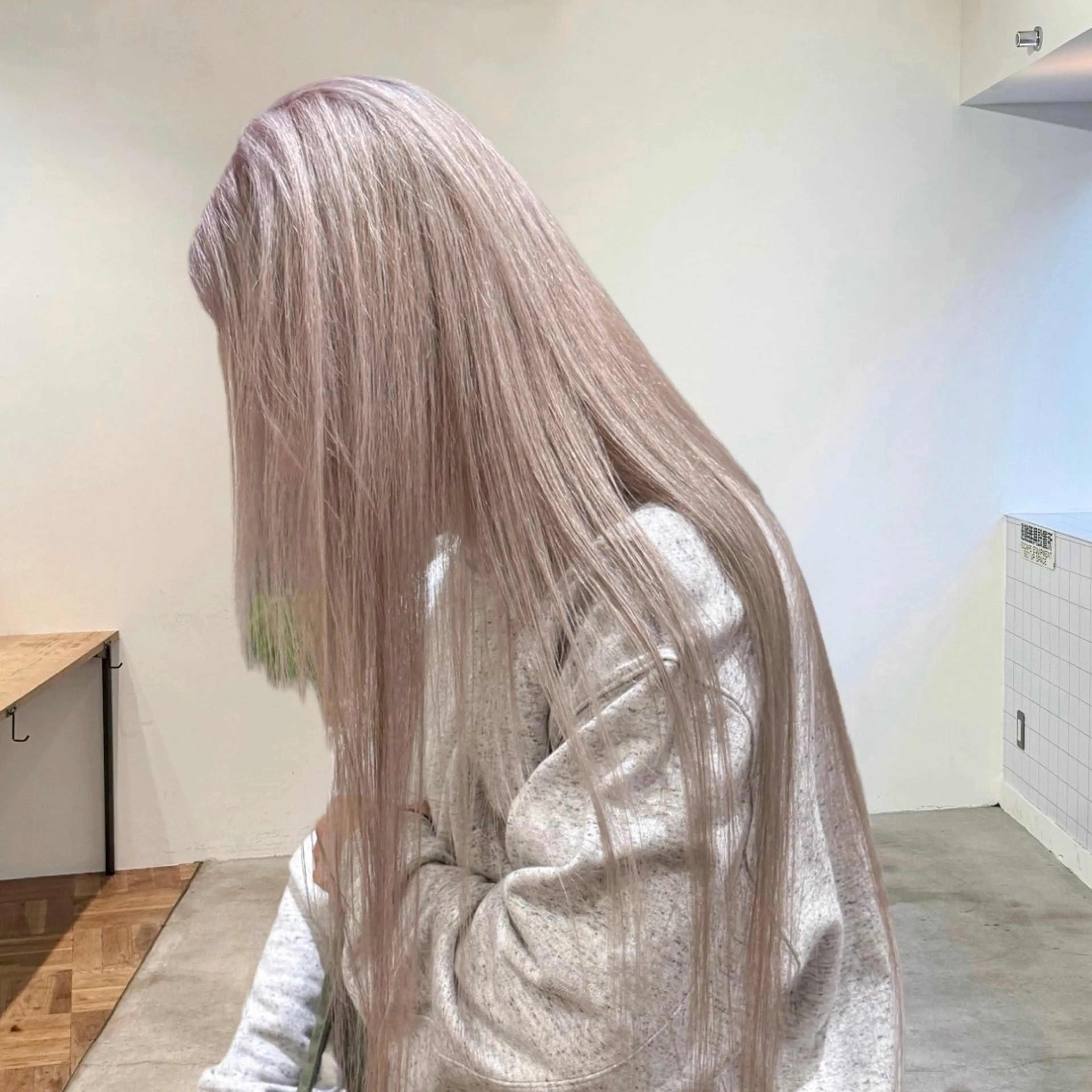 ロング ヘアカラー ダメージレス縮毛矯 正・ブリーチMICOのヘアスタイル