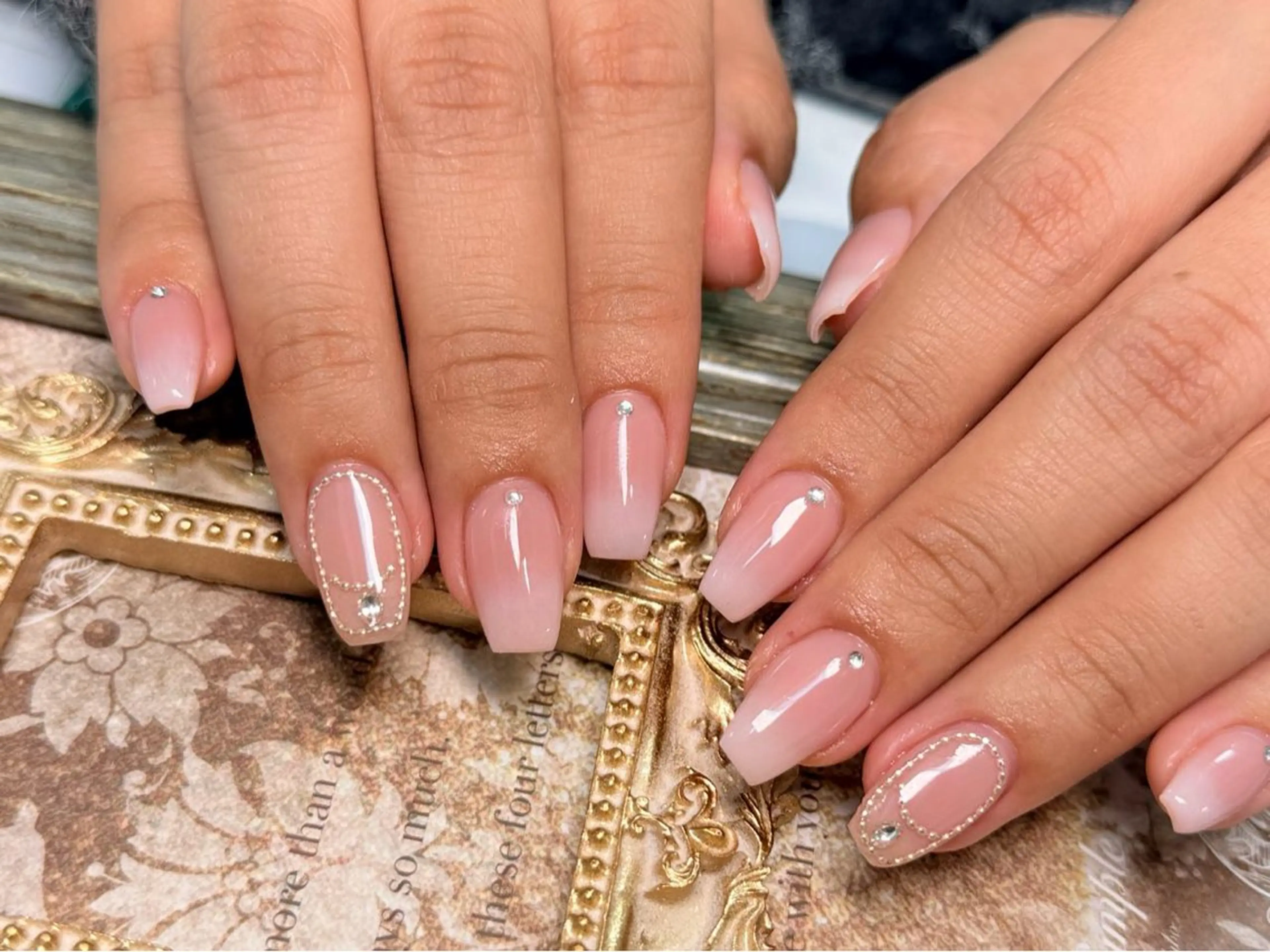 ネイル ハンドネイル JOJOネイル所属・JOJO ネイルのネイルデザイン