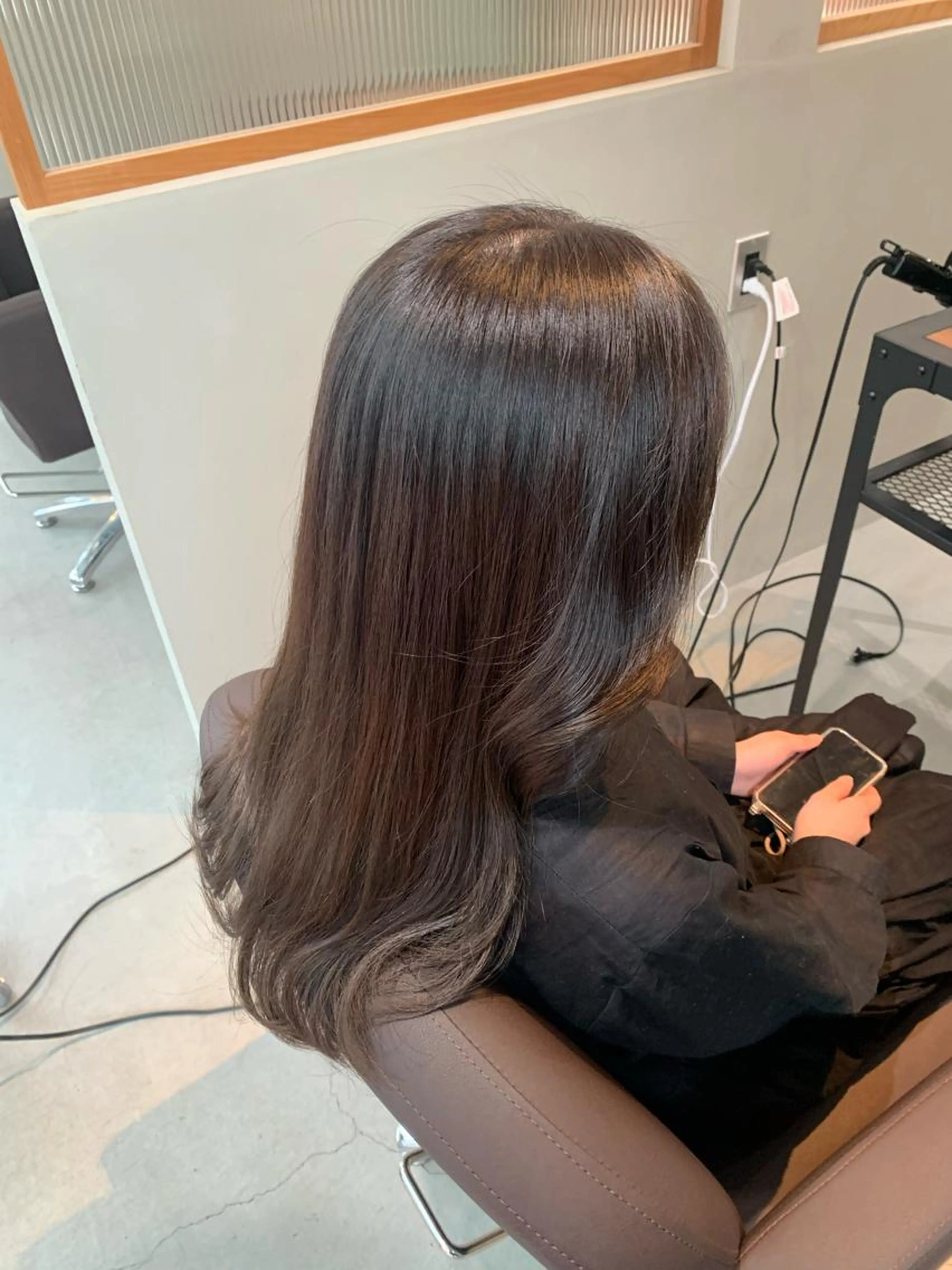 カット💇‍♀️+ヘアカラー🦢✨＋トリートメントの写真