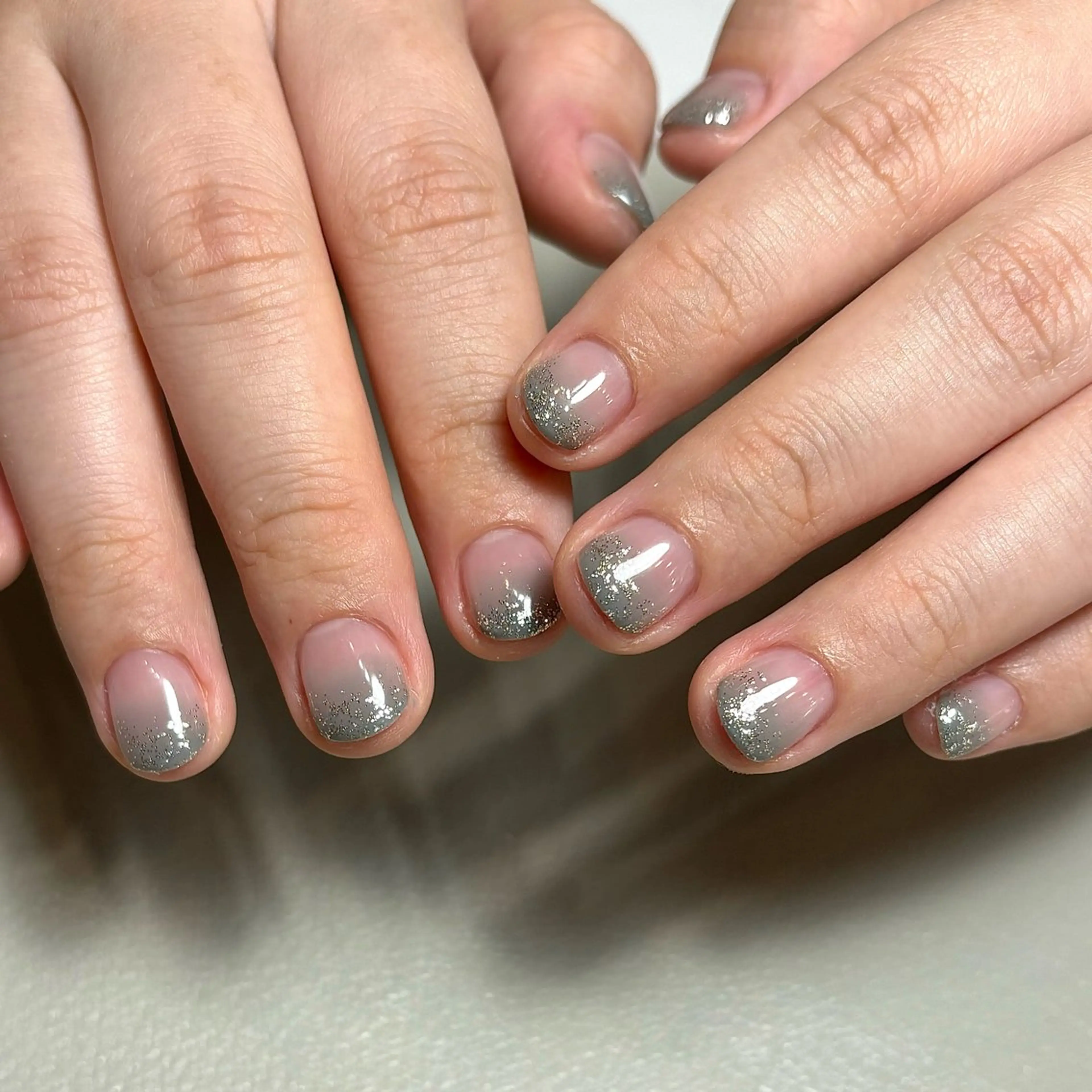 ネイル グラデーション キラキラネイル ラメ(グリッター) nailatelier elsol.所属・atelier elsol.のネイルデザイン