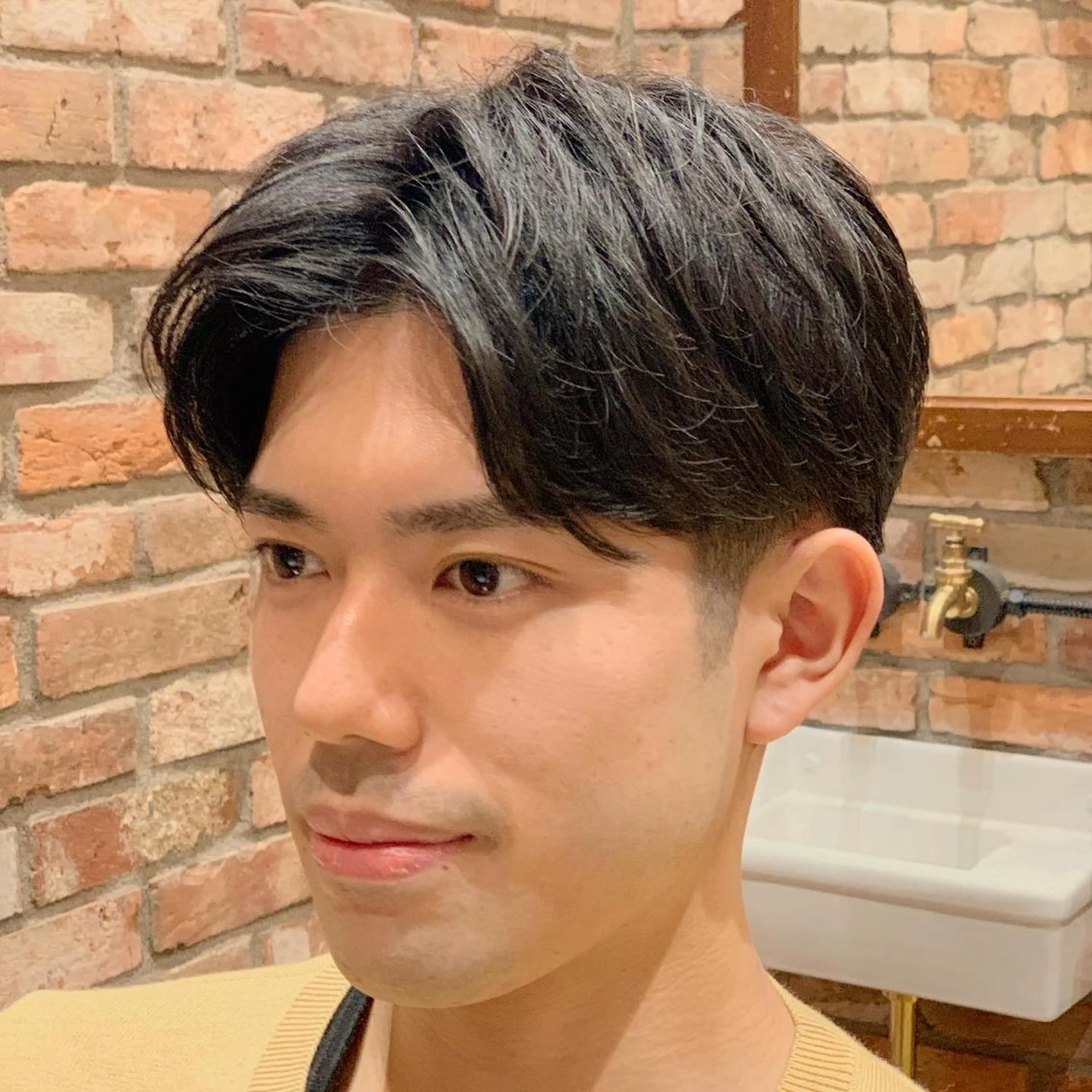 ミディアム 杉本 和大のヘアスタイル