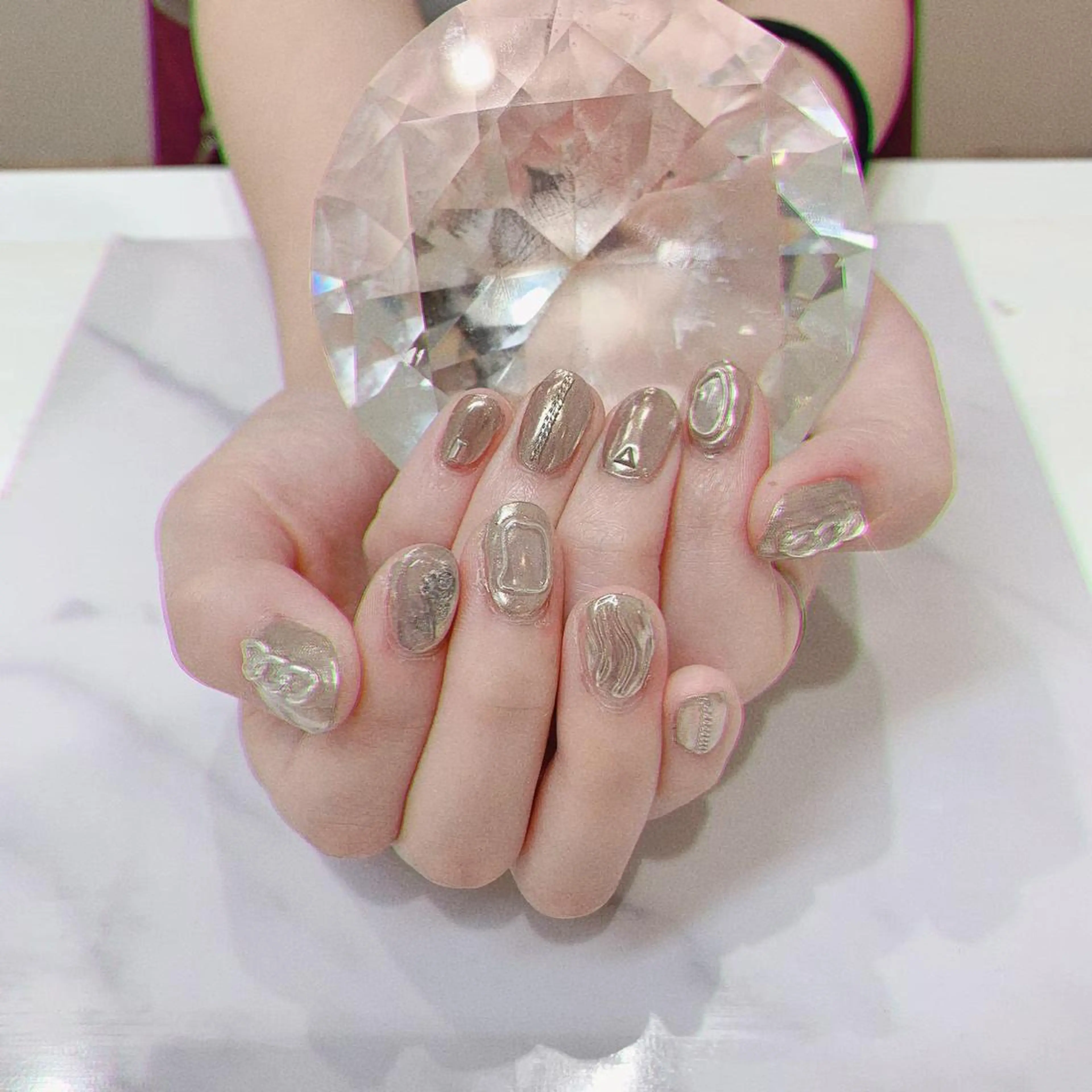 ネイル 指名支持率NO.1 スタイリストのヘアスタイル