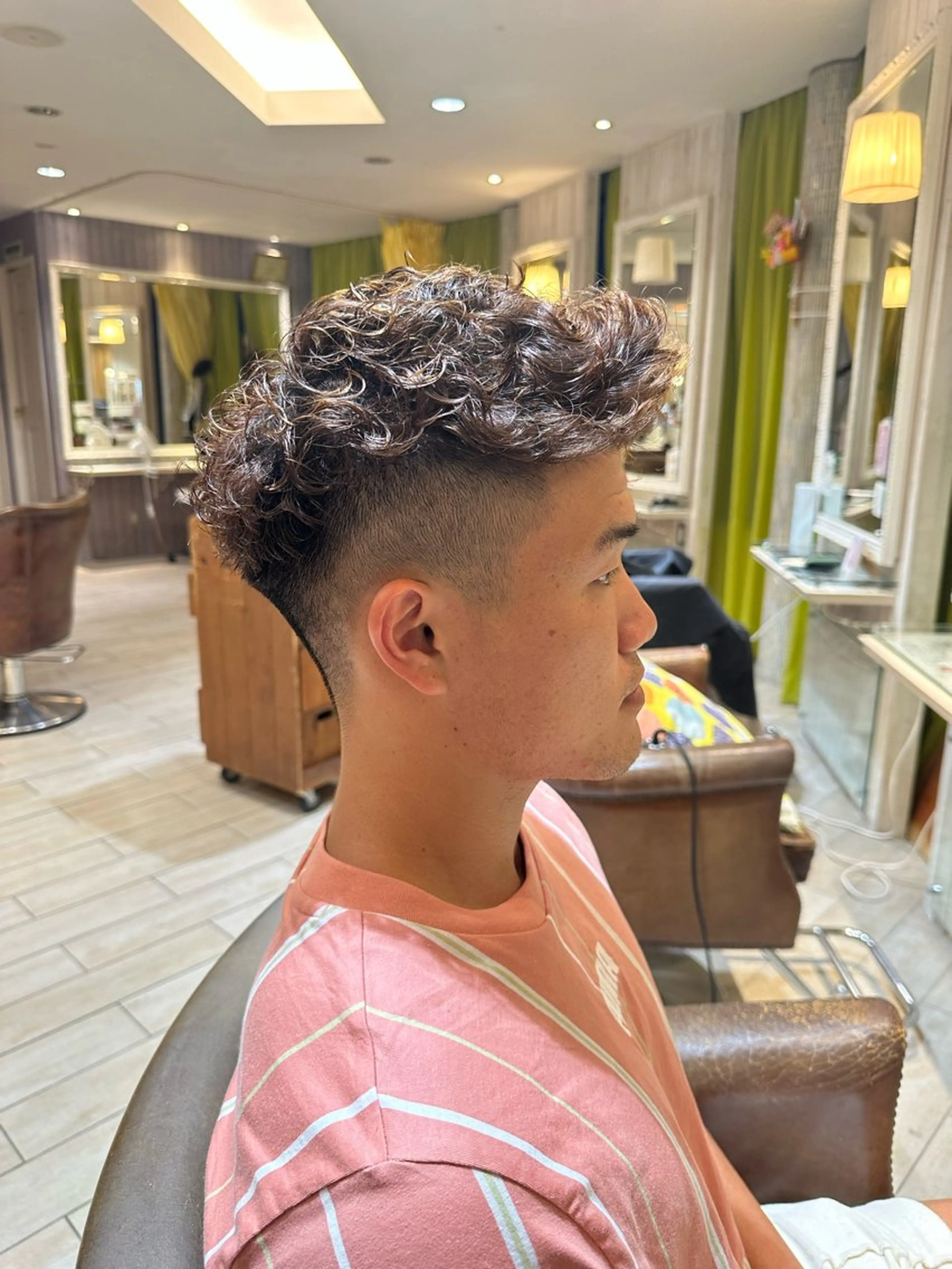 カラー パーマ メンズ 増渕 駿介のヘアスタイル