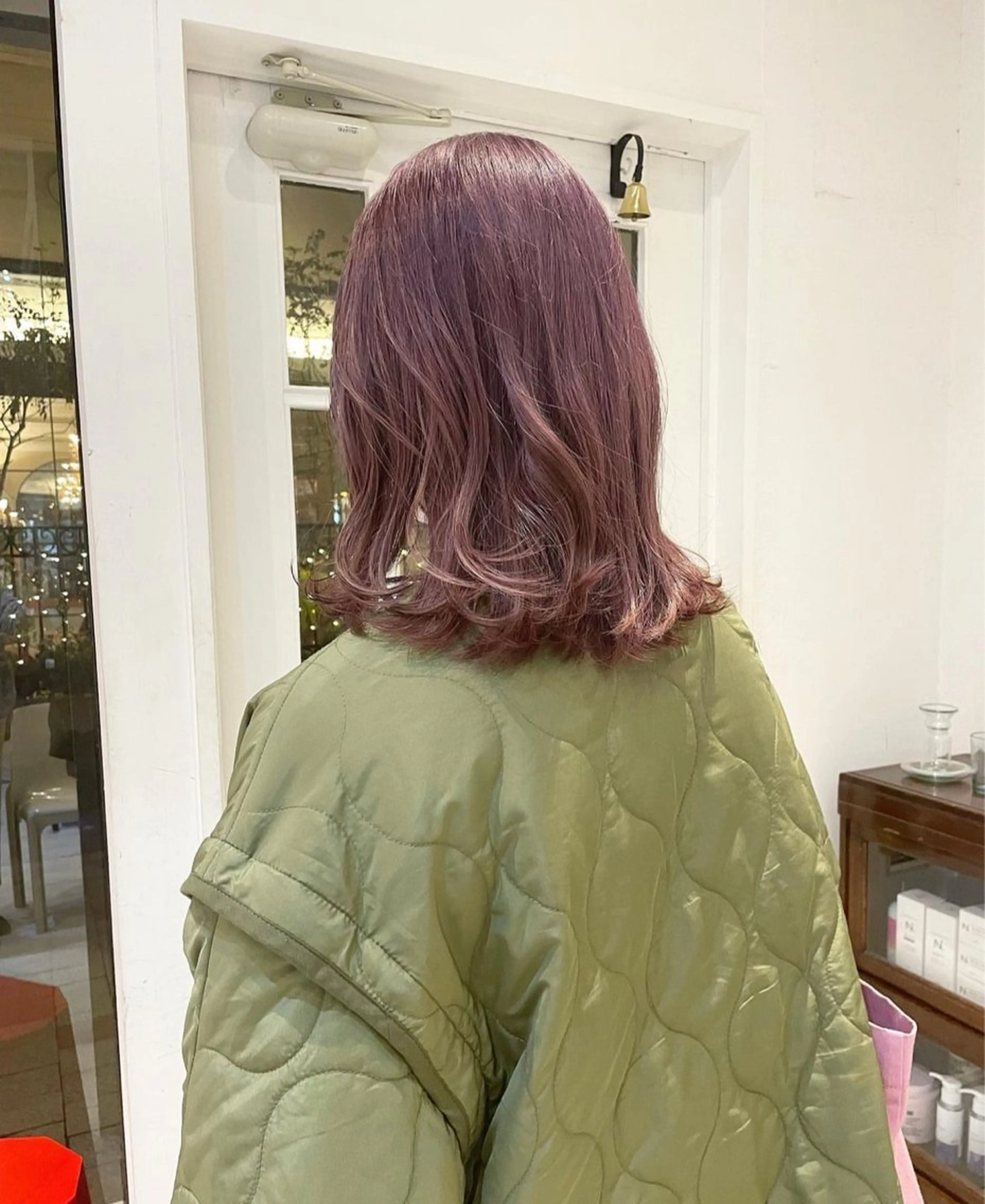 カラー shiomi H辻田 杏梨のヘアスタイル