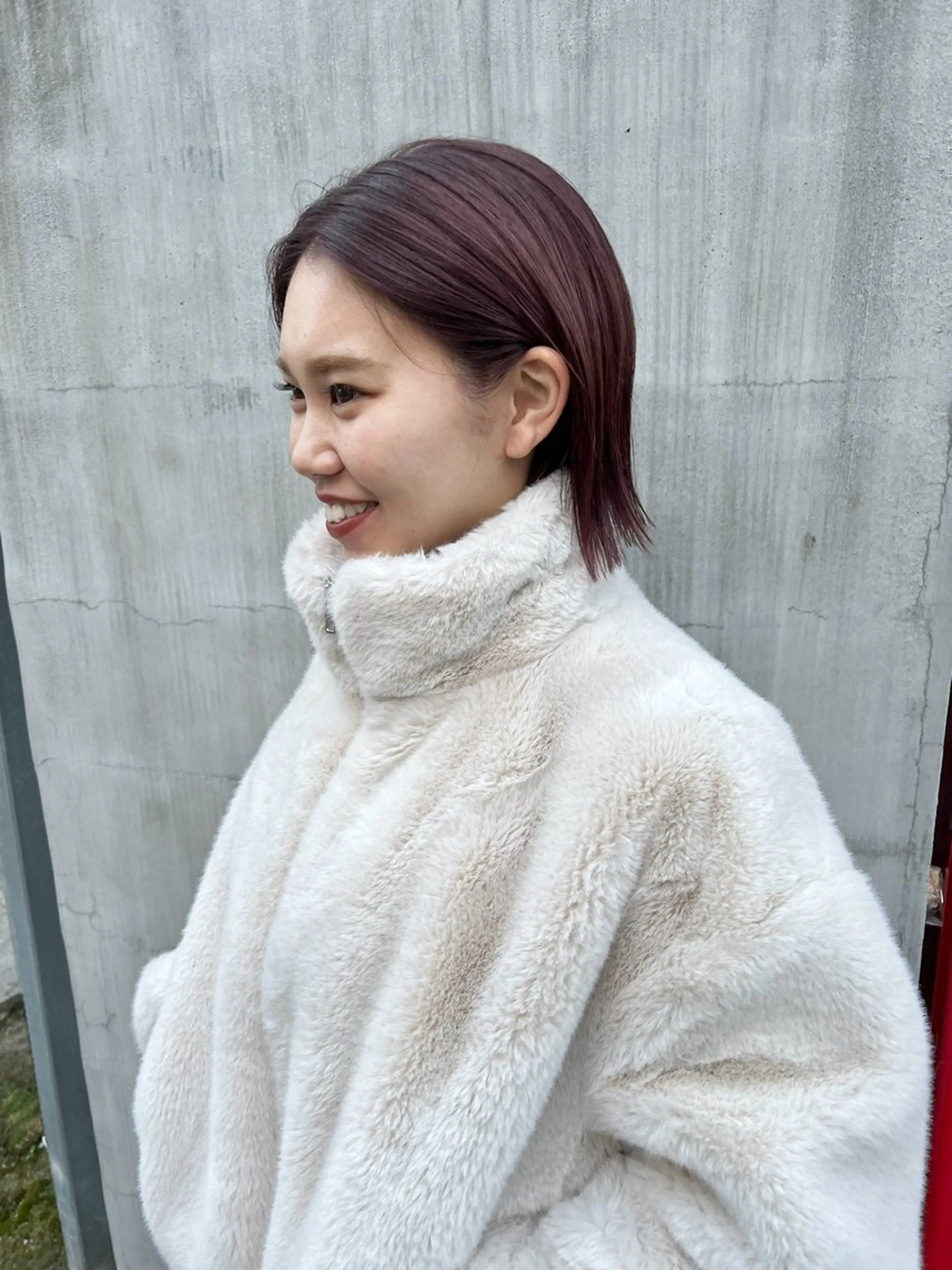 ショート カラー 切りっぱなしボブ ボルドーカラー レッドカラー ボブ カット ヘアカラー 千葉 郁也のヘアスタイル