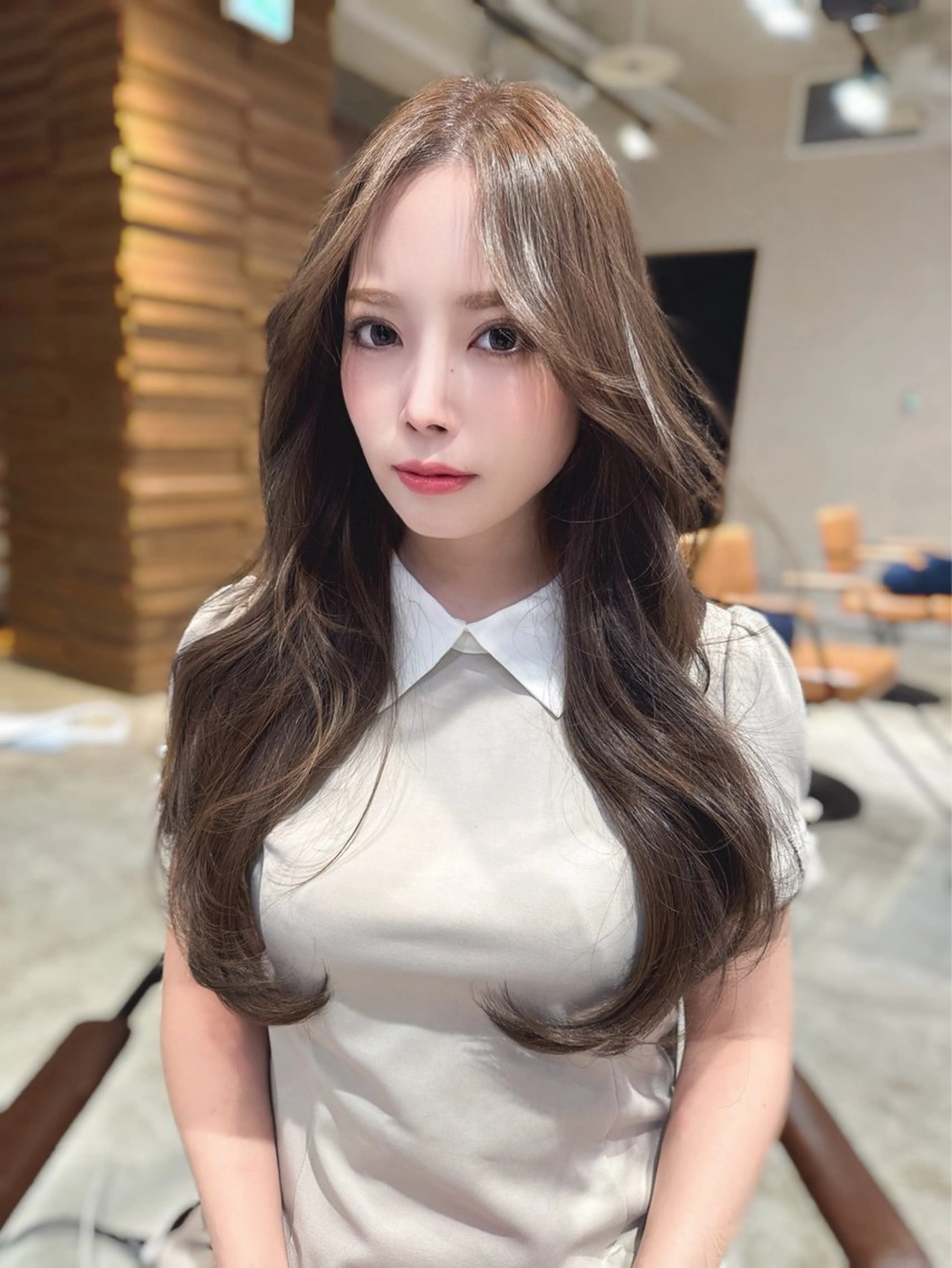 ロング kiti SAKAE所属・のり/顔まわり/韓国 /レイヤーカットのヘアスタイル