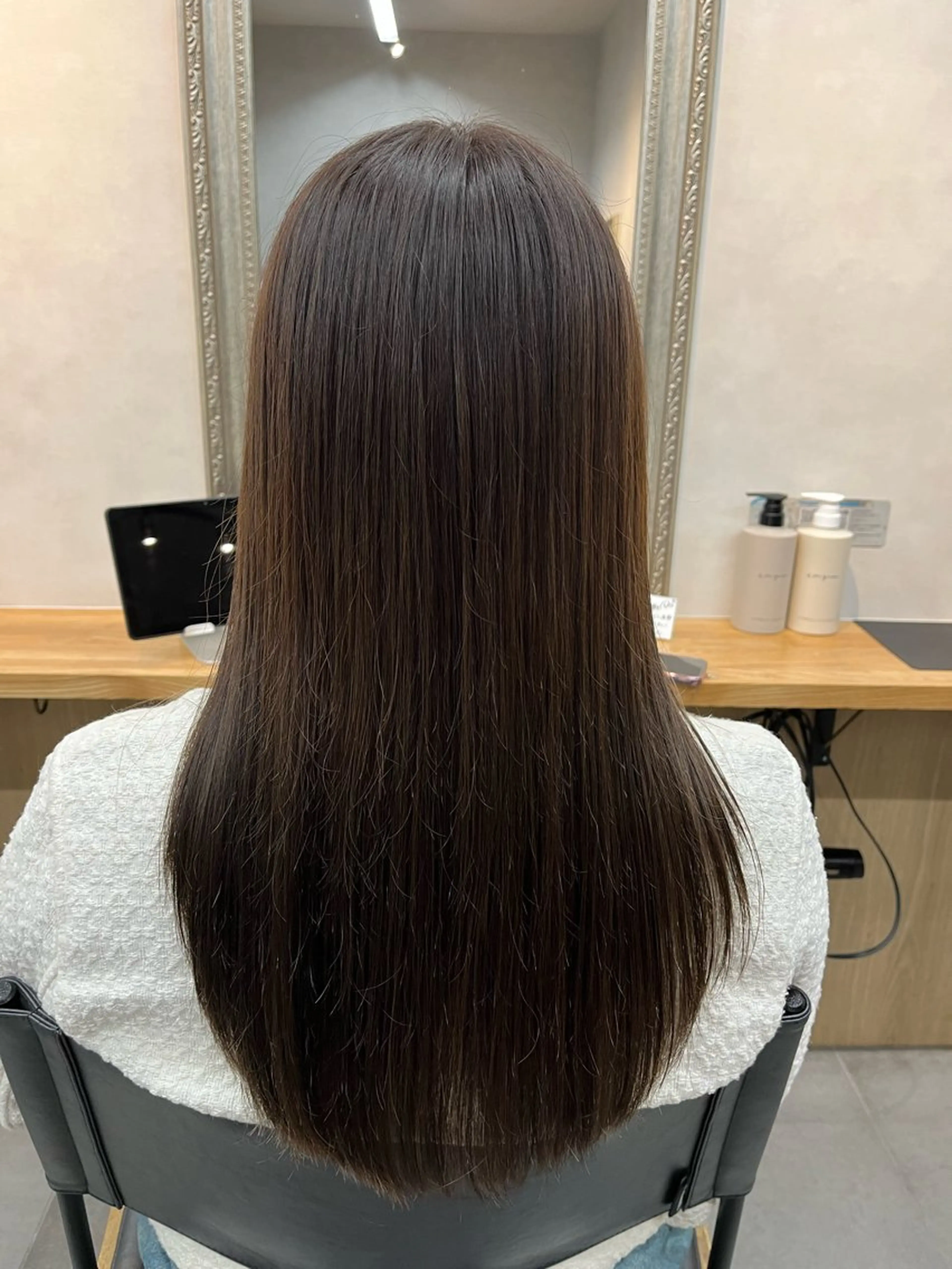 セミロング トリートメント レイヤー/艶髪 /新宿/佐藤巧己✨のヘアスタイル