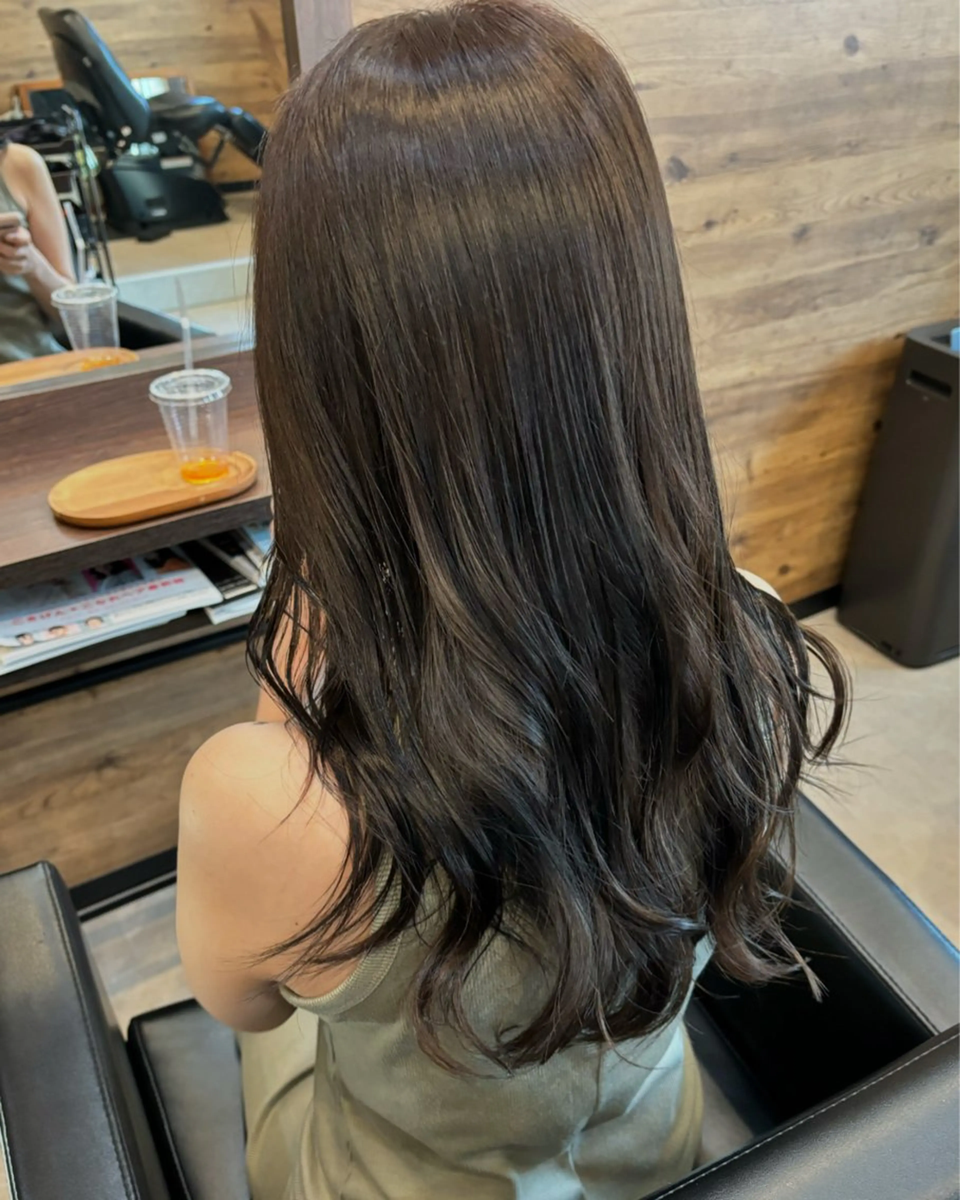 ロング カラー アッシュ ダークアッシュ 畑 愛花のヘアスタイル