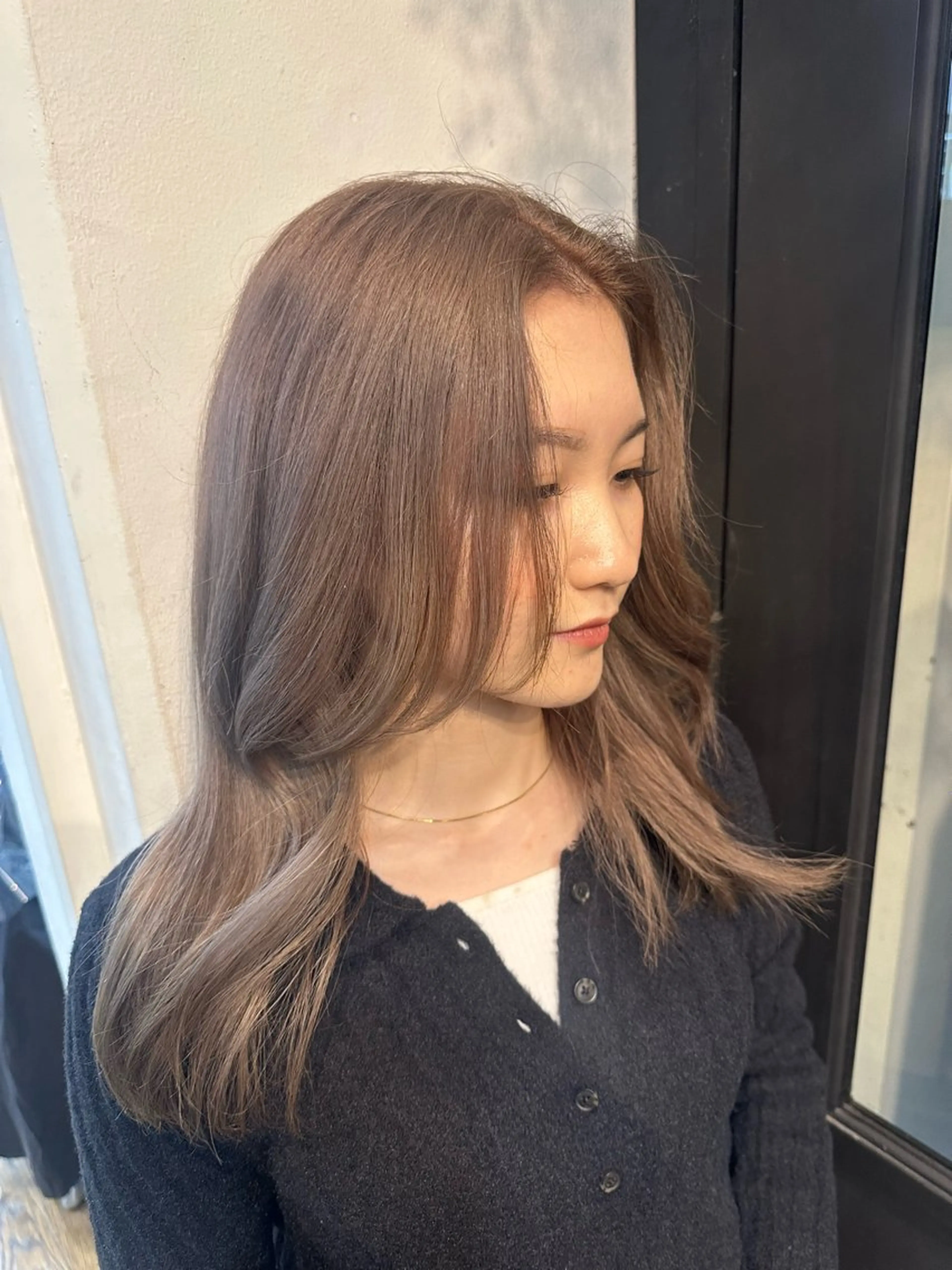 セミロング カット ヘアカラー トリートメント Hana ハイトーン🕯🩰のヘアスタイル