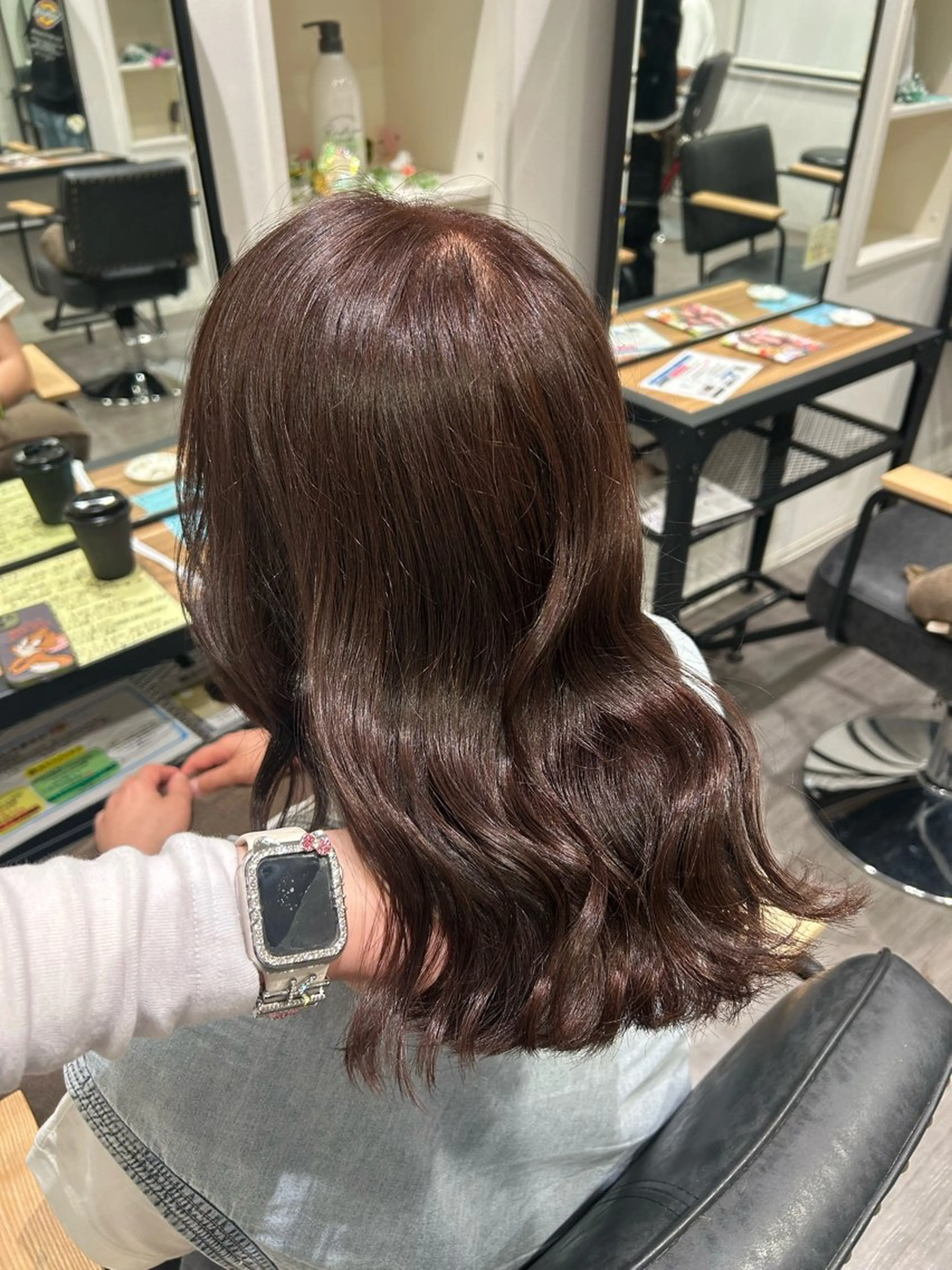 ミディアム カラー ヘアアレンジ ブラウンカラー ピンクカラー ピンクブラウン cocotte 💟草間紫音💟のヘアスタイル