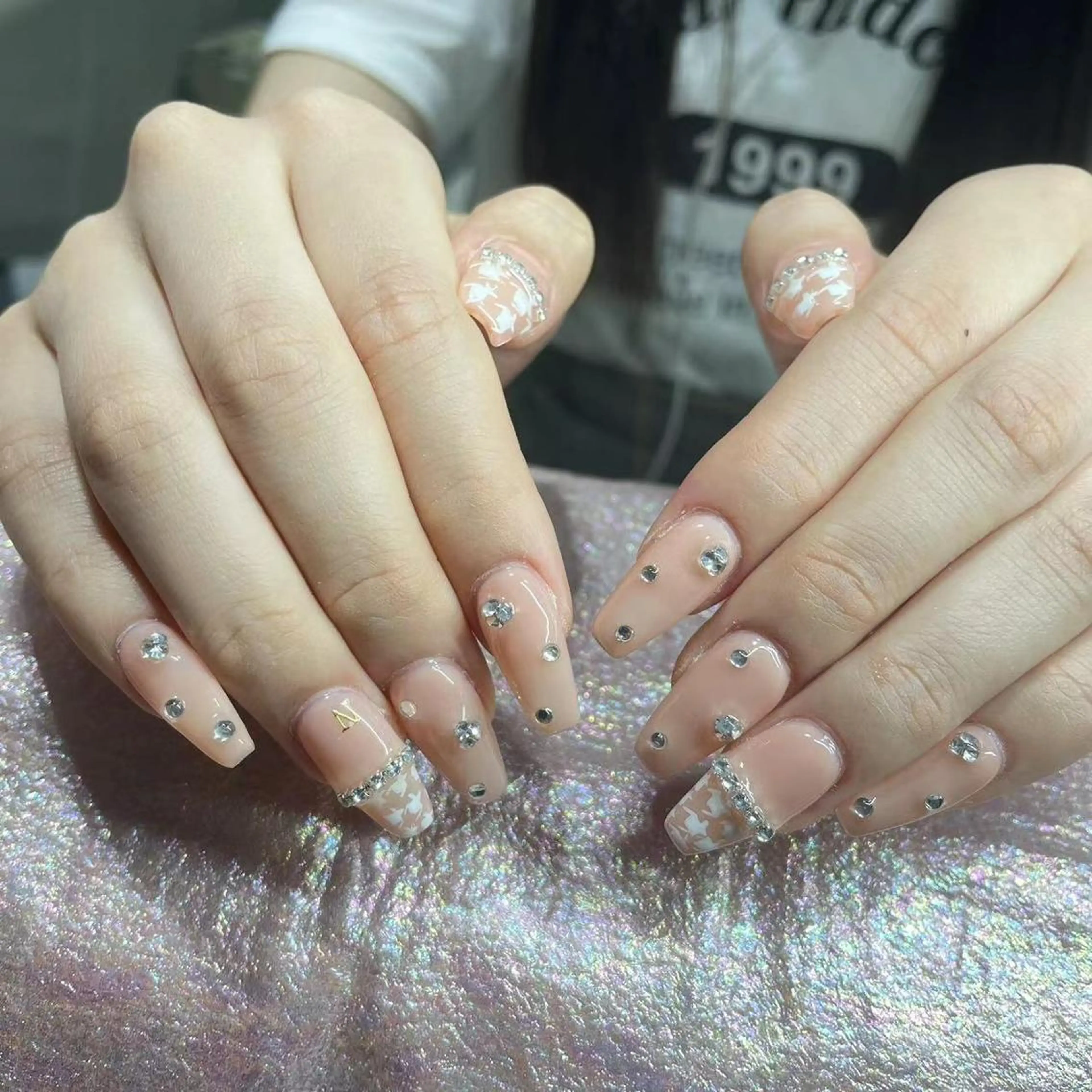 ネイル アートネイル 長さ出し ネイルチップ Queens マオのネイルデザイン