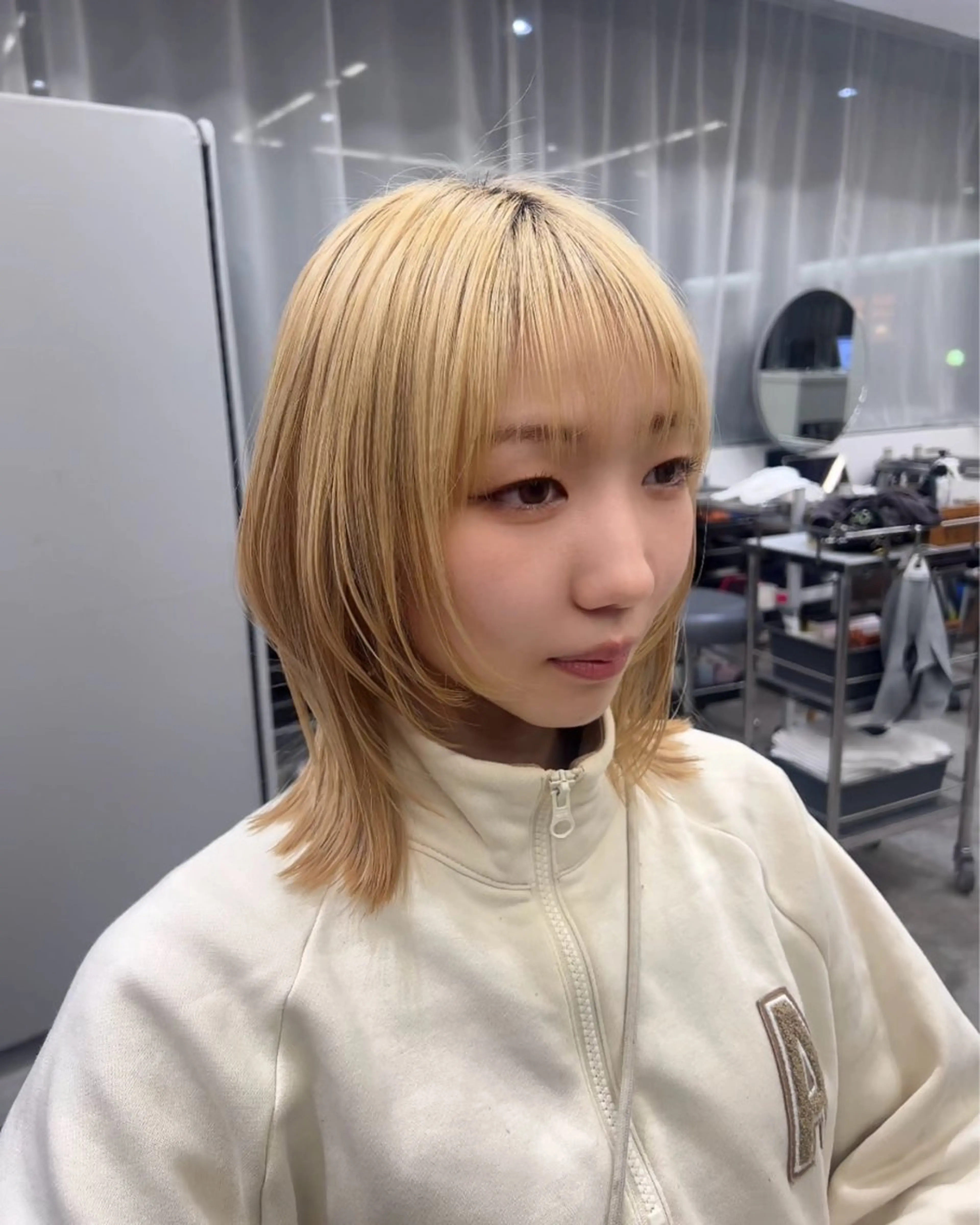 ミディアム ヘアカラー 縮毛矯正 トリートメント ✨毛髪診断で絶対綺麗 ✨美髪艶髪専門✨高浪のヘアスタイル