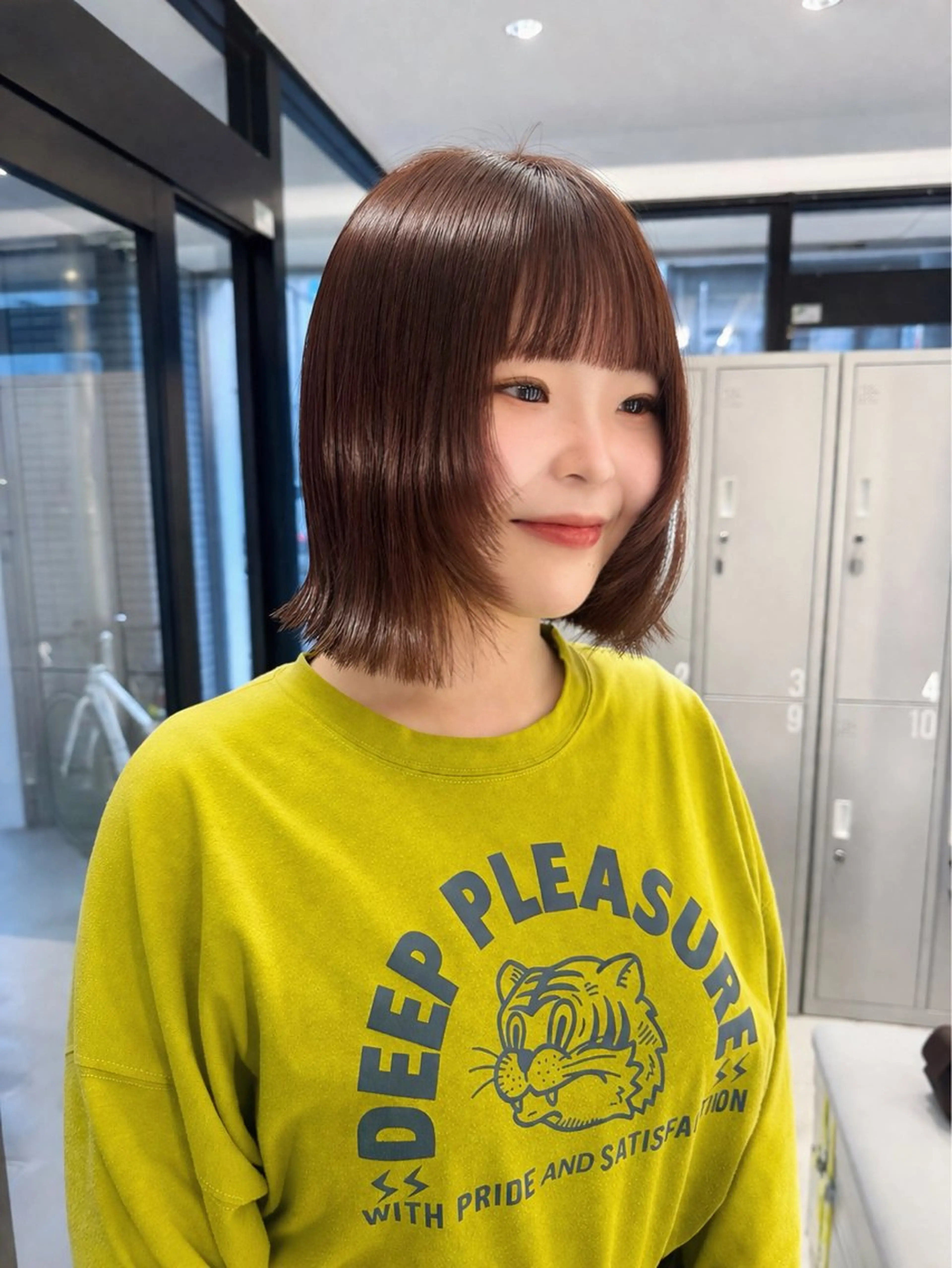 ショート カラー カット ヘアカラー トリートメント 大場 菜月のヘアスタイル
