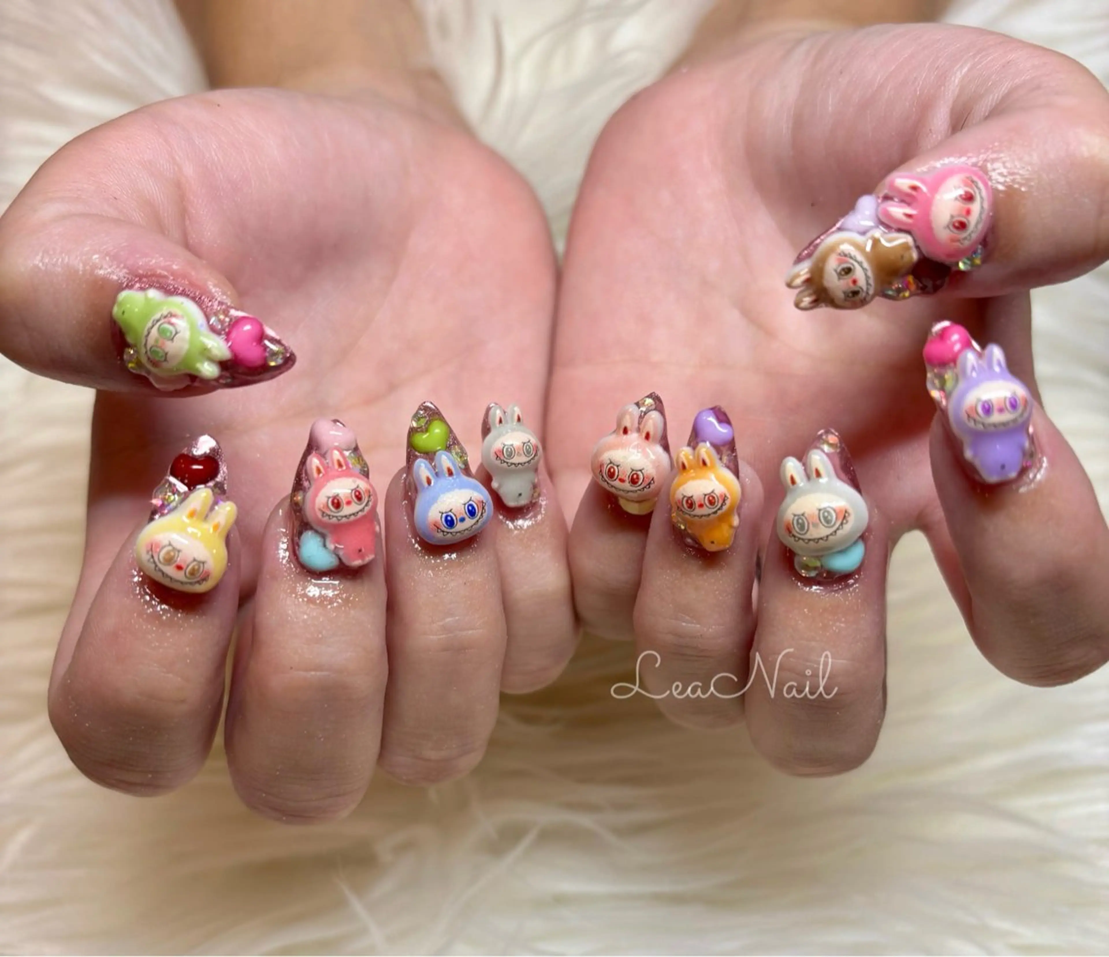 ネイル ミラーネイル ピンク Lea Nailのネイルデザイン