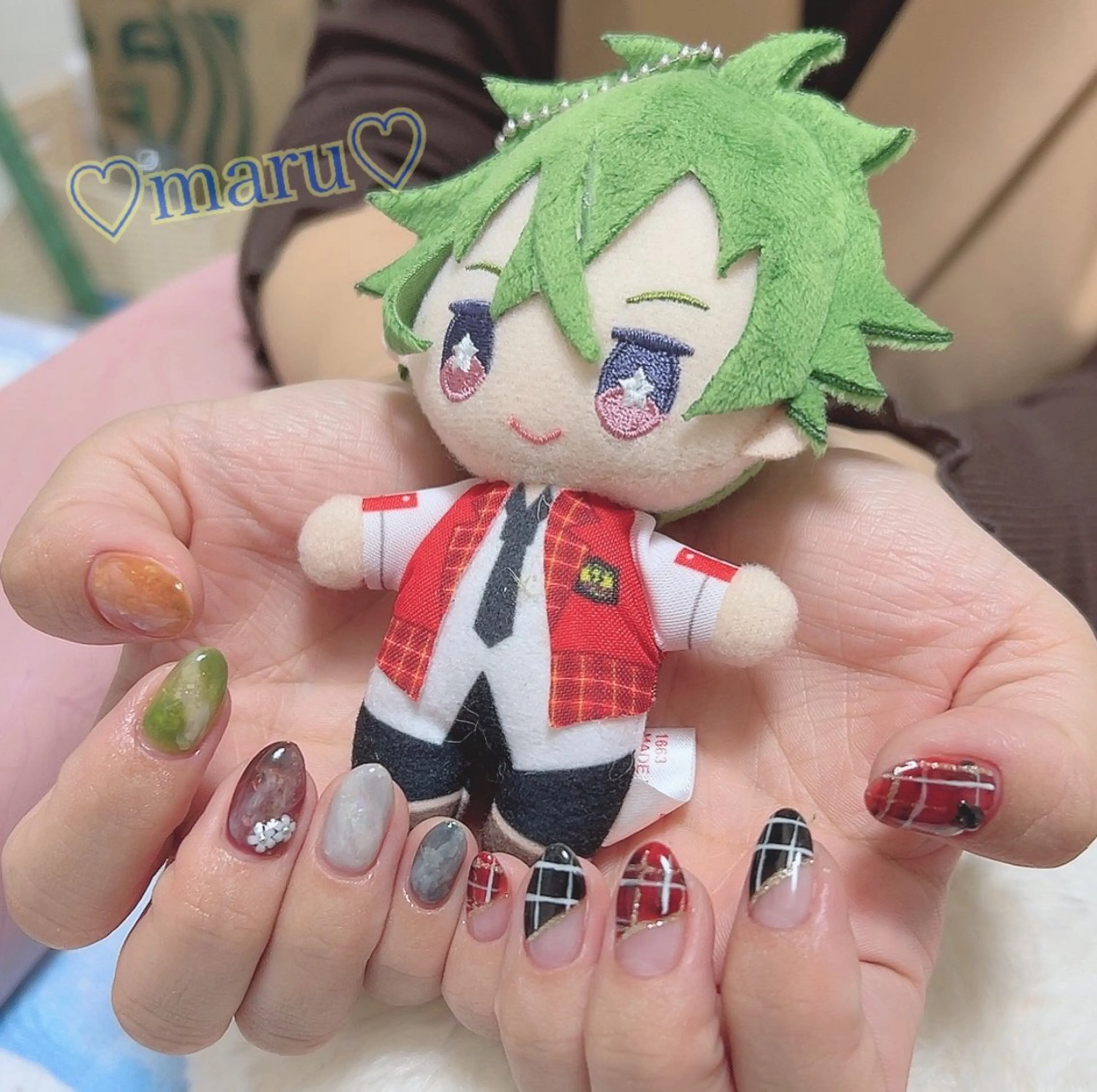 ネイル ハンドネイル フットネイル まるみ ♡のネイルデザイン